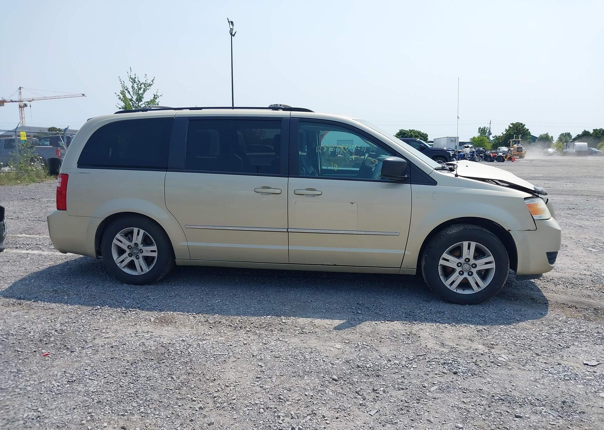 2010 DODGE GRAND CARAVAN SE