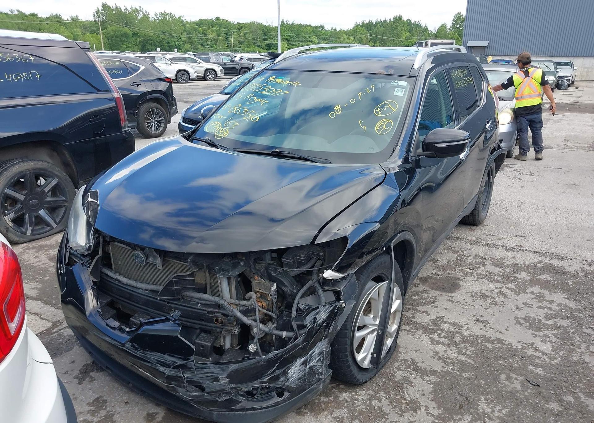 2015 NISSAN ROGUE S