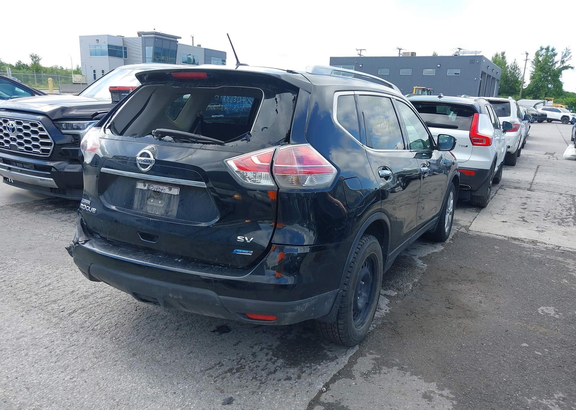 2015 NISSAN ROGUE S
