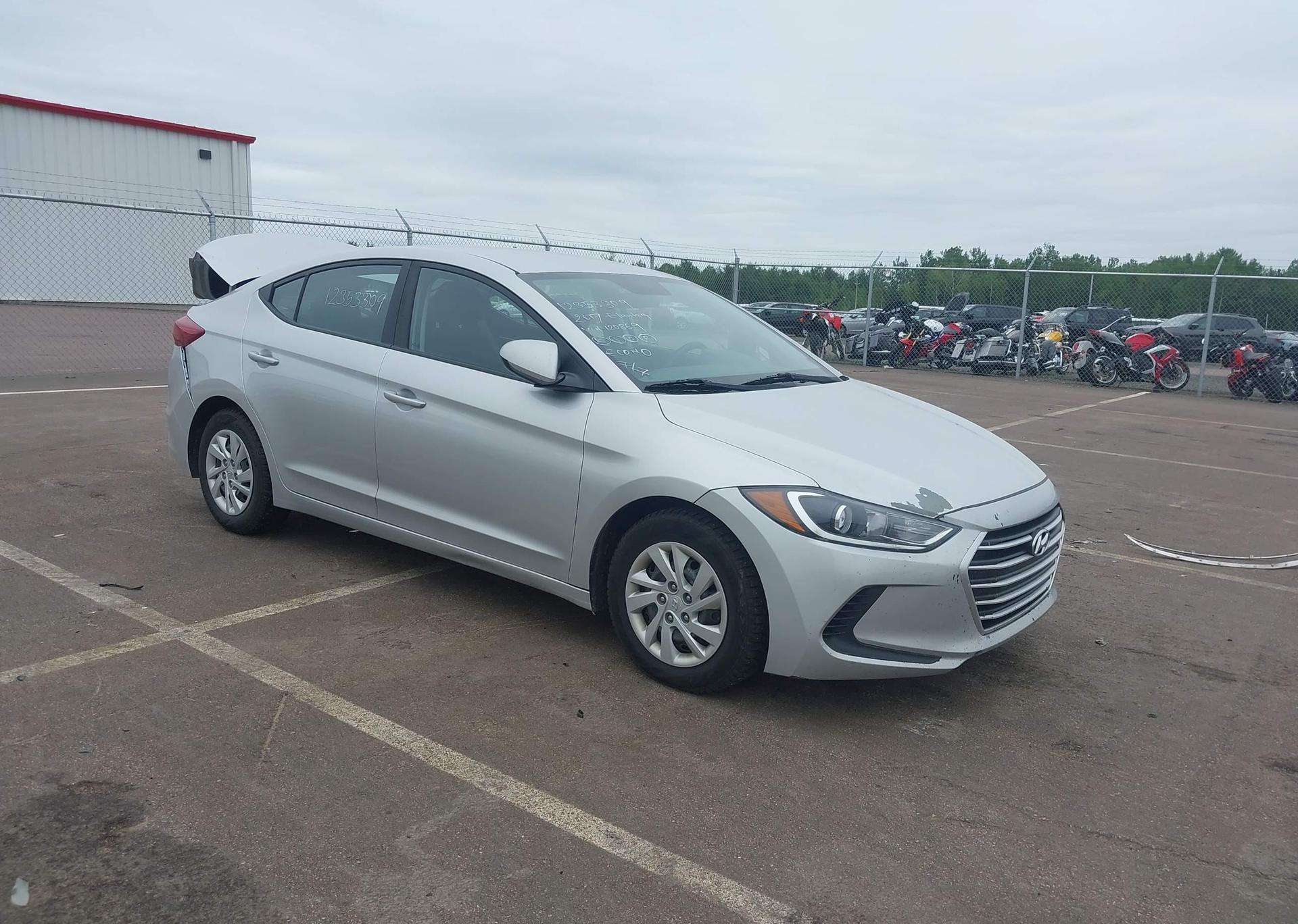 2017 HYUNDAI ELANTRA LE