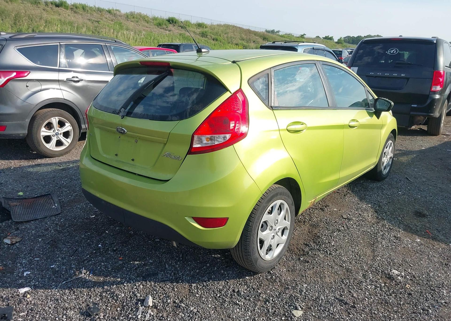 2013 FORD FIESTA SE