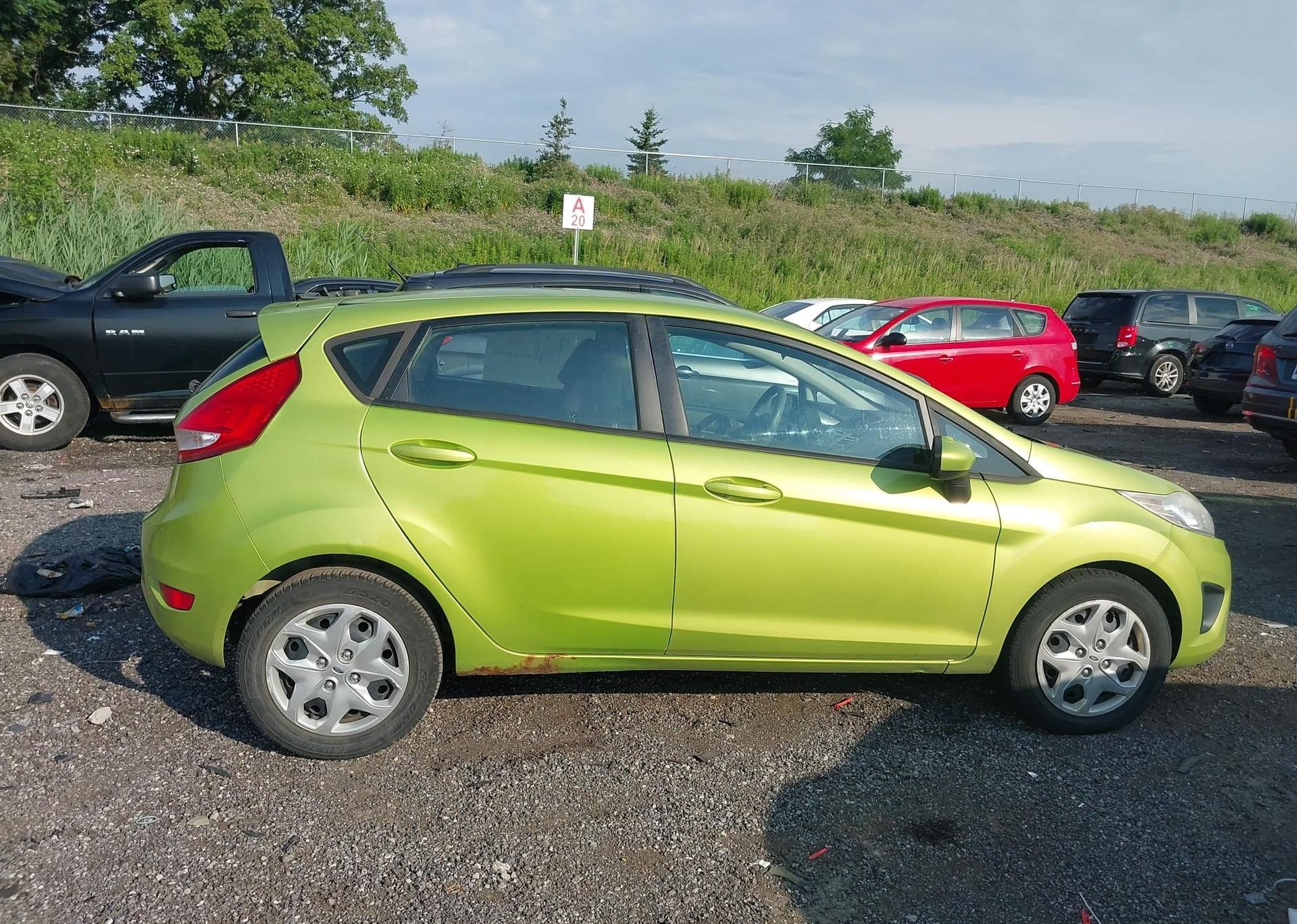 2013 FORD FIESTA SE