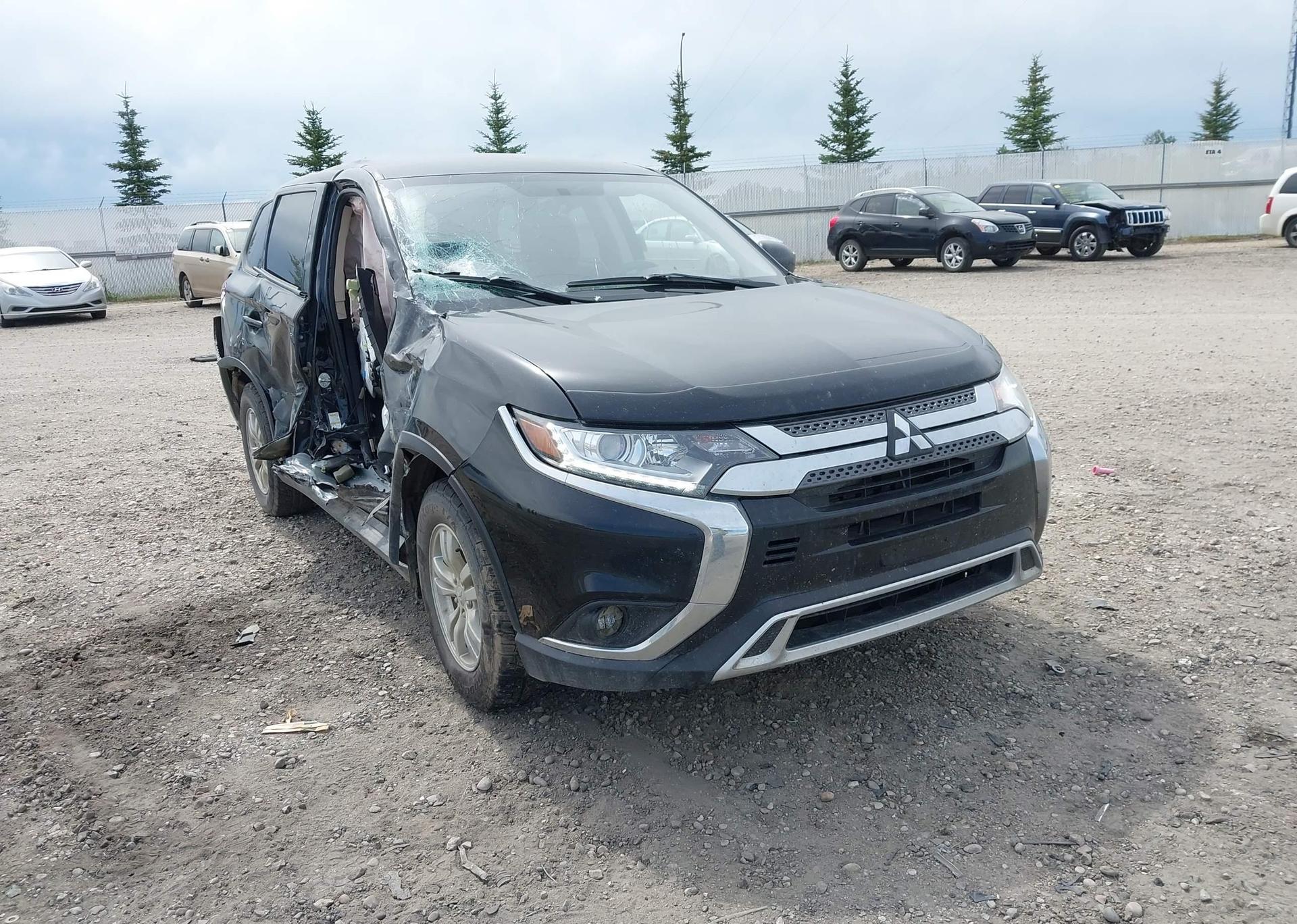 2020 MITSUBISHI OUTLANDER ES