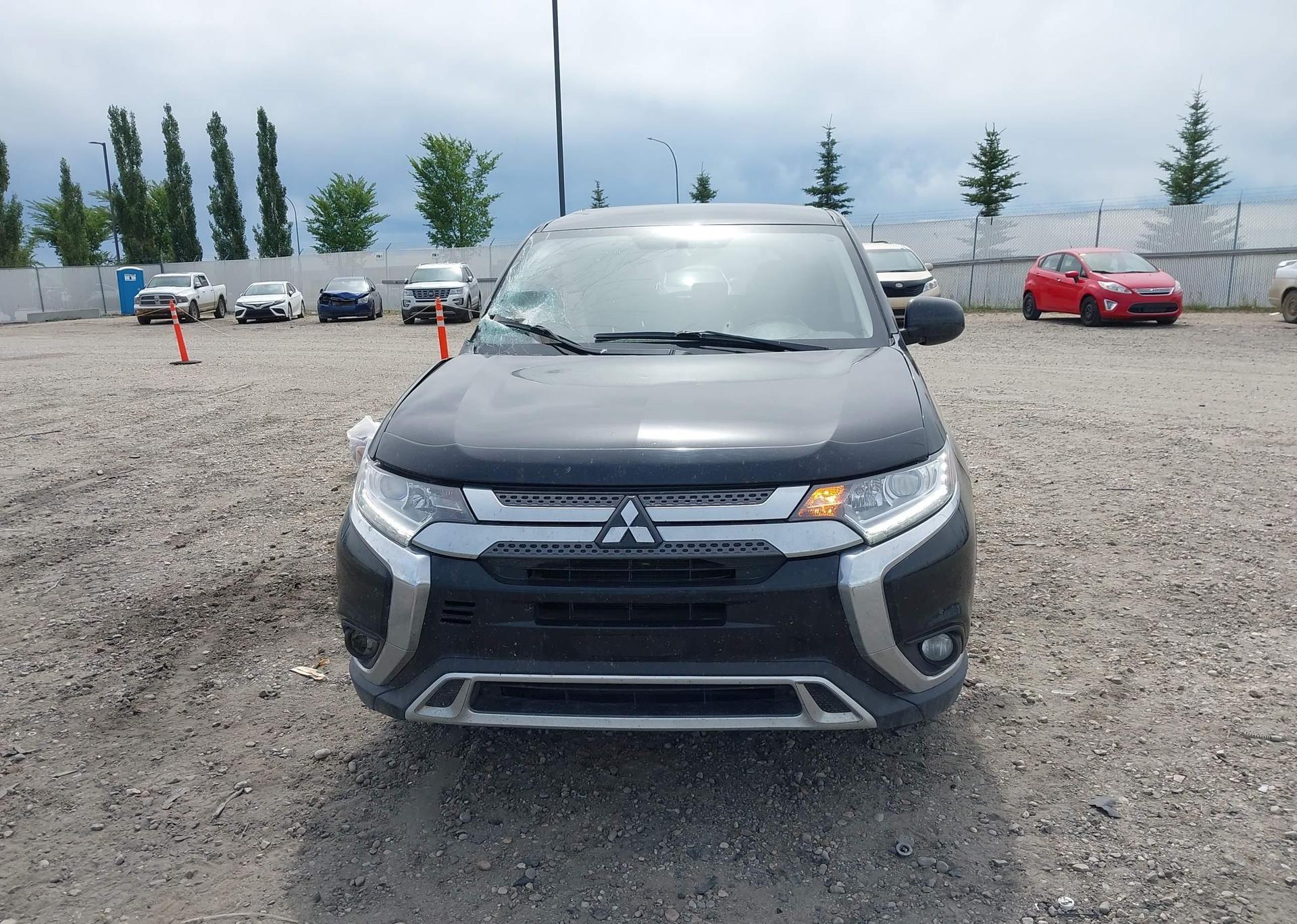 2020 MITSUBISHI OUTLANDER ES