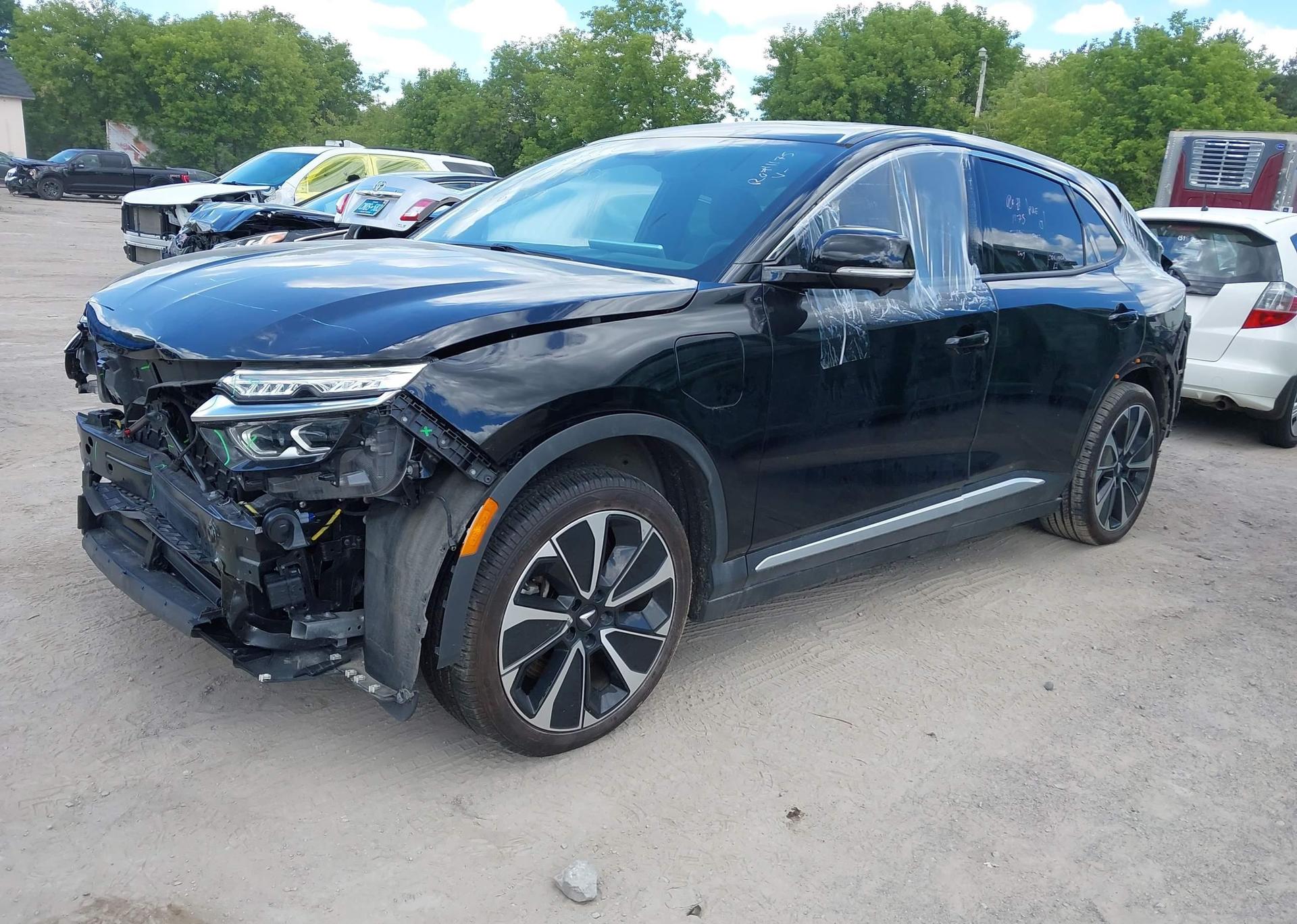 2024 VINFAST VF 8 PLUS
