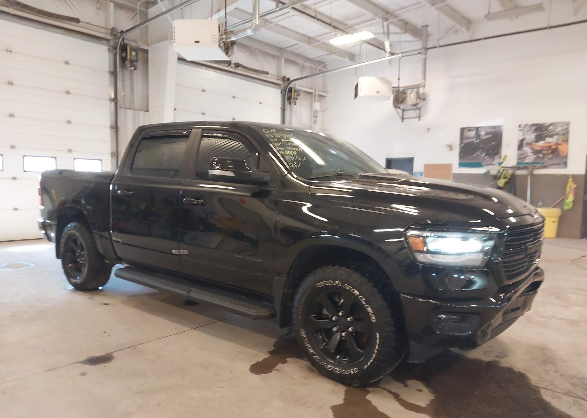 2021 RAM 1500 SPORT