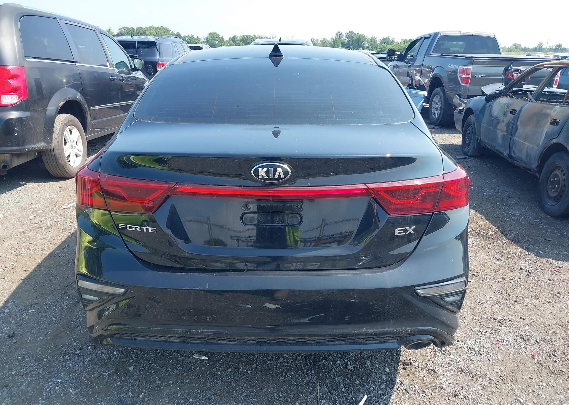 2021 KIA FORTE EX