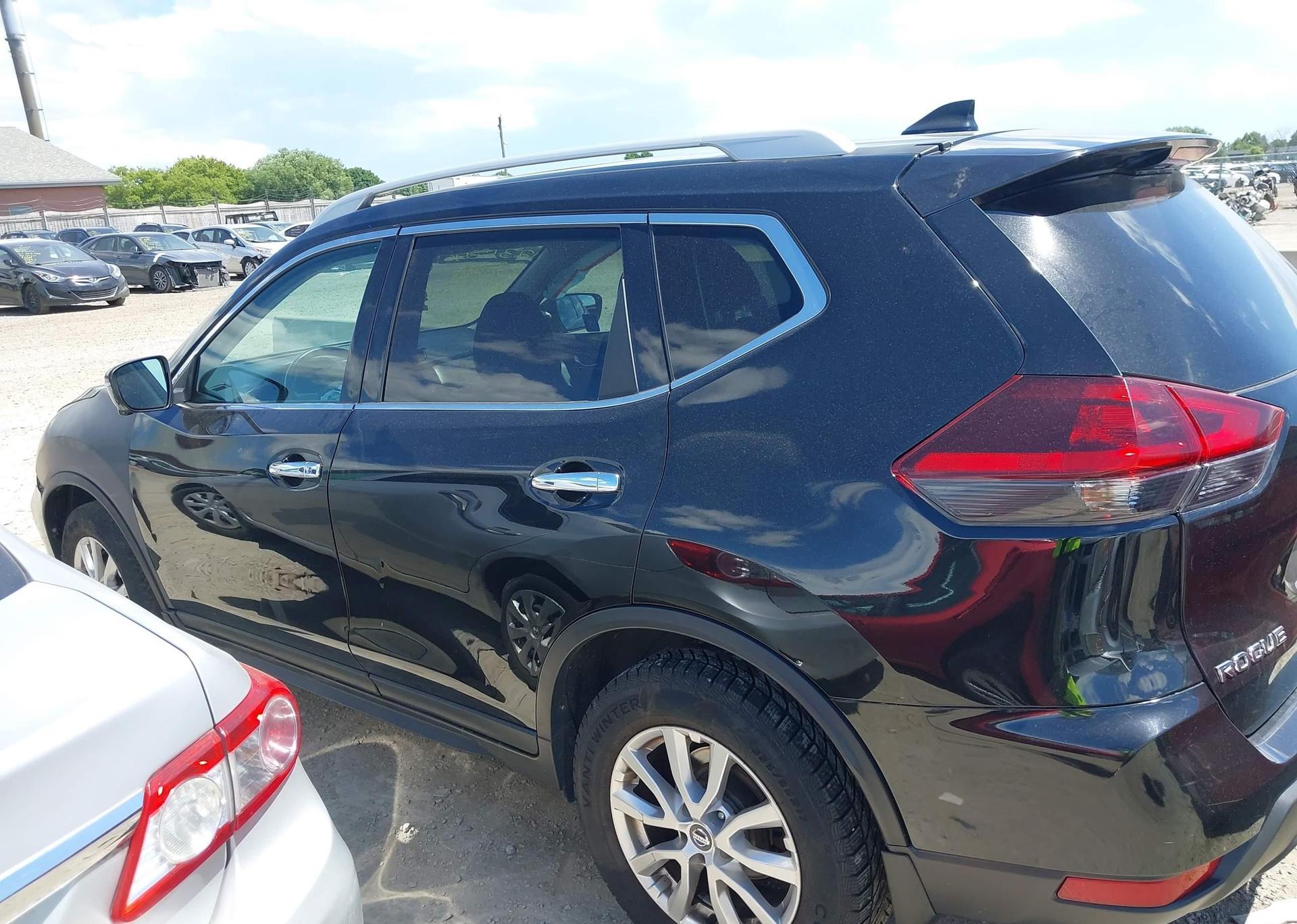 2018 NISSAN ROGUE