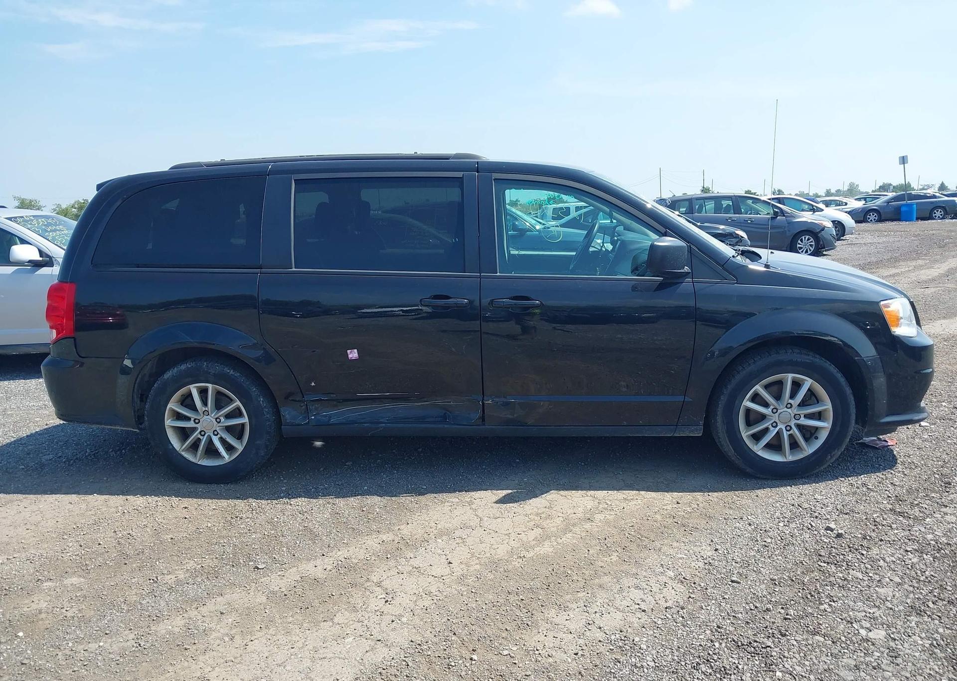 2019 DODGE GRAND CARAVAN SE