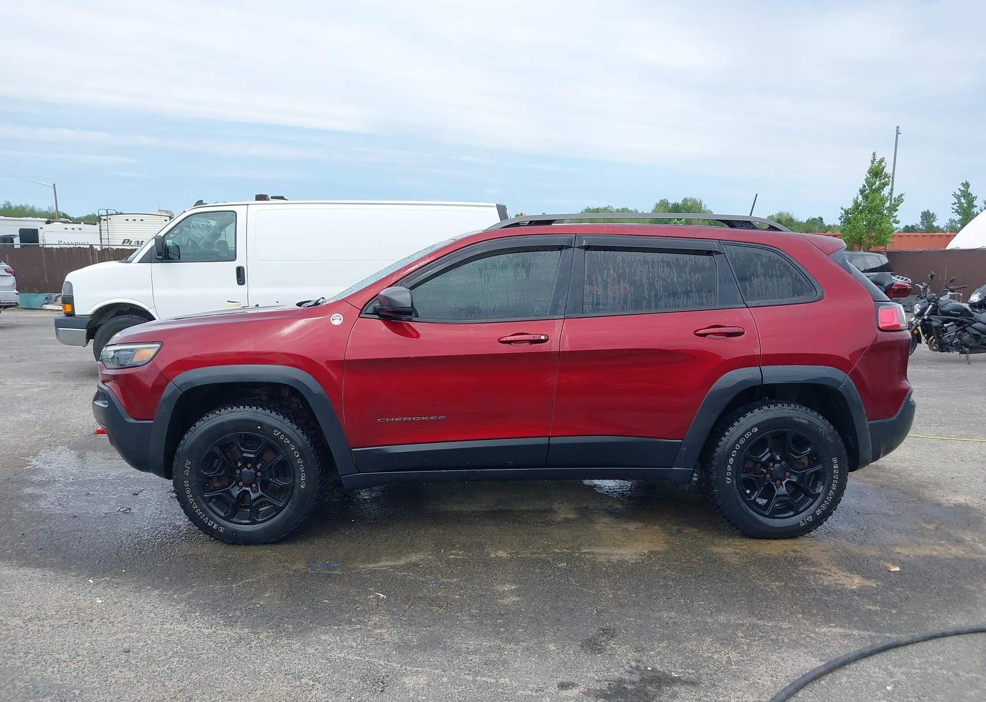 2019 JEEP CHEROKEE TRAILHAWK