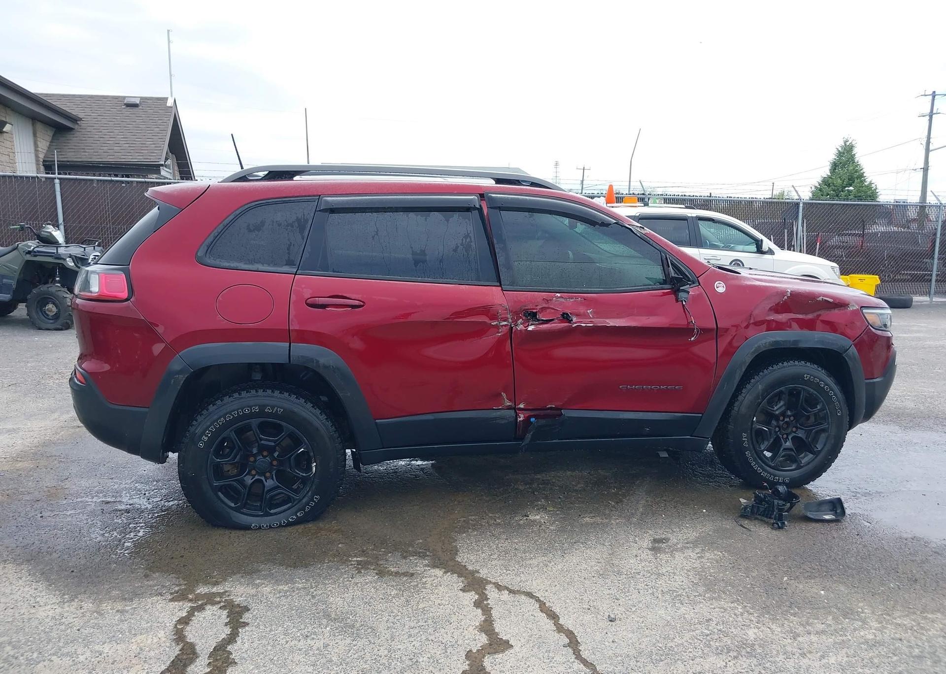 2019 JEEP CHEROKEE TRAILHAWK