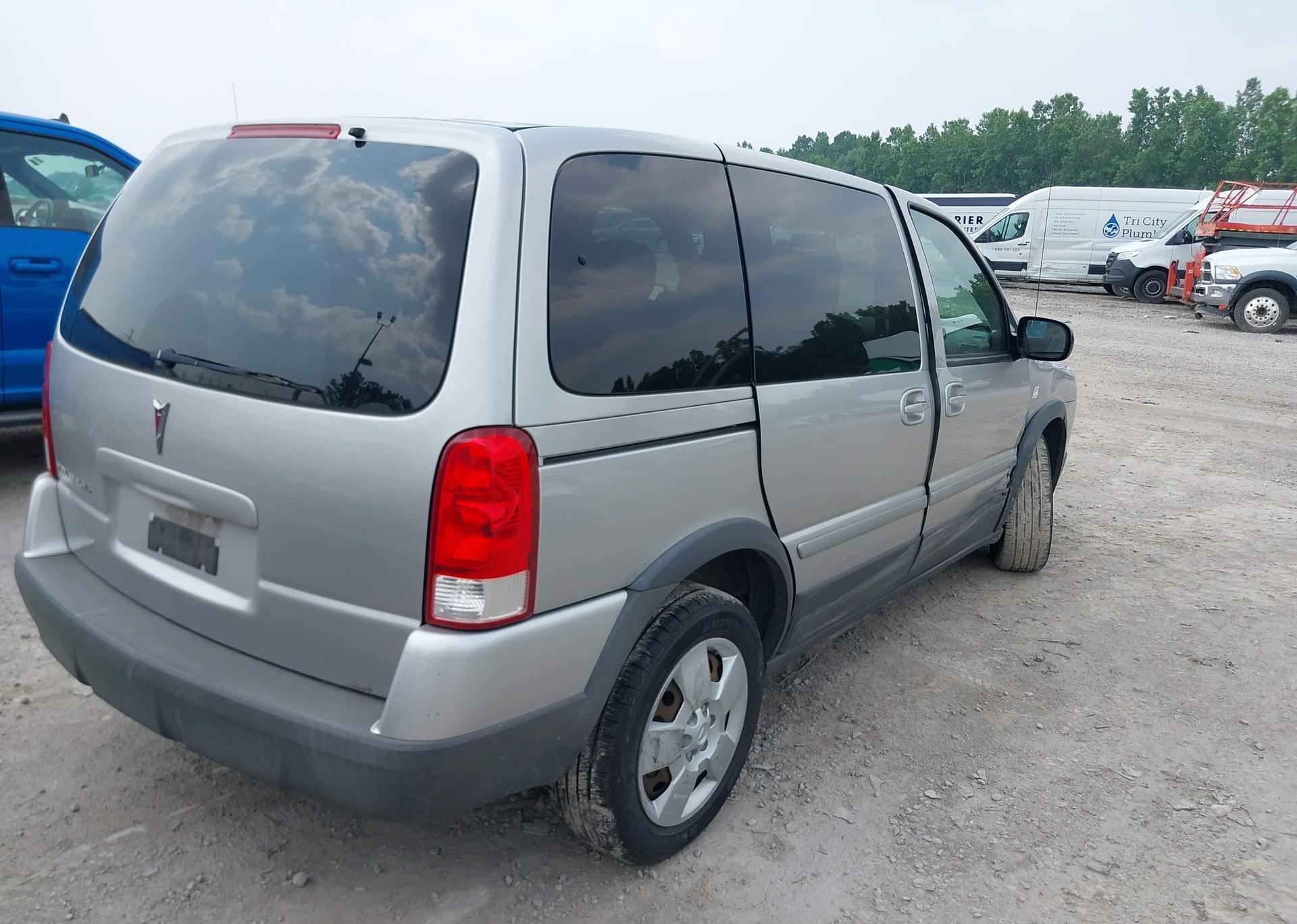 2009 PONTIAC MONTANA SV6