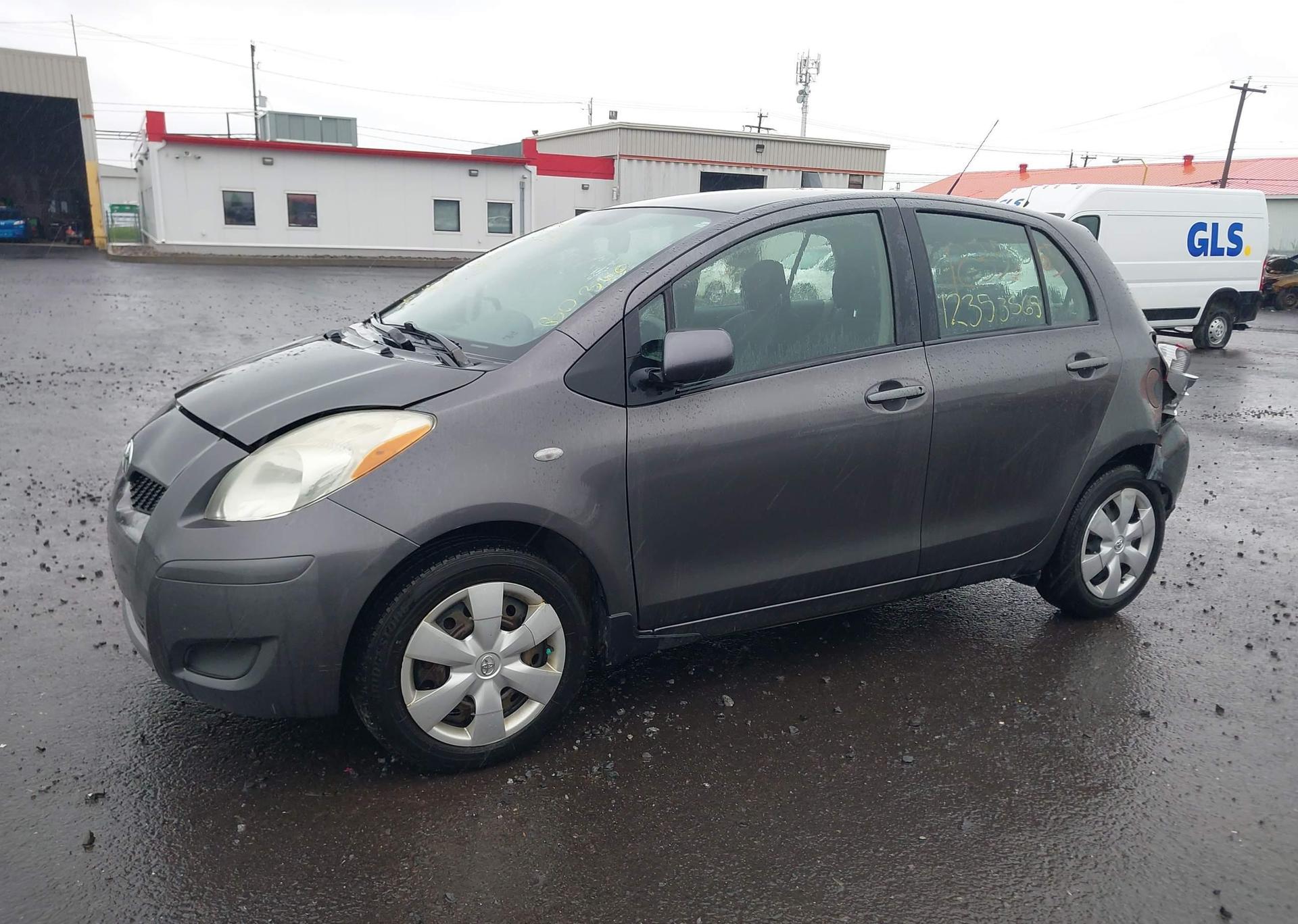 2009 TOYOTA YARIS