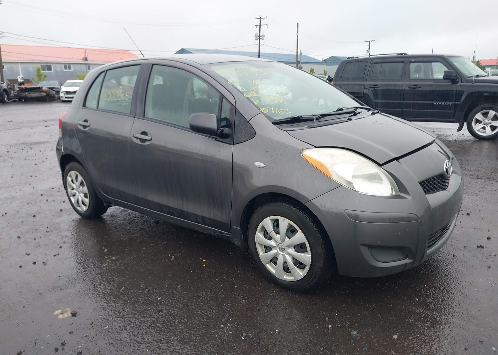 2009 TOYOTA YARIS