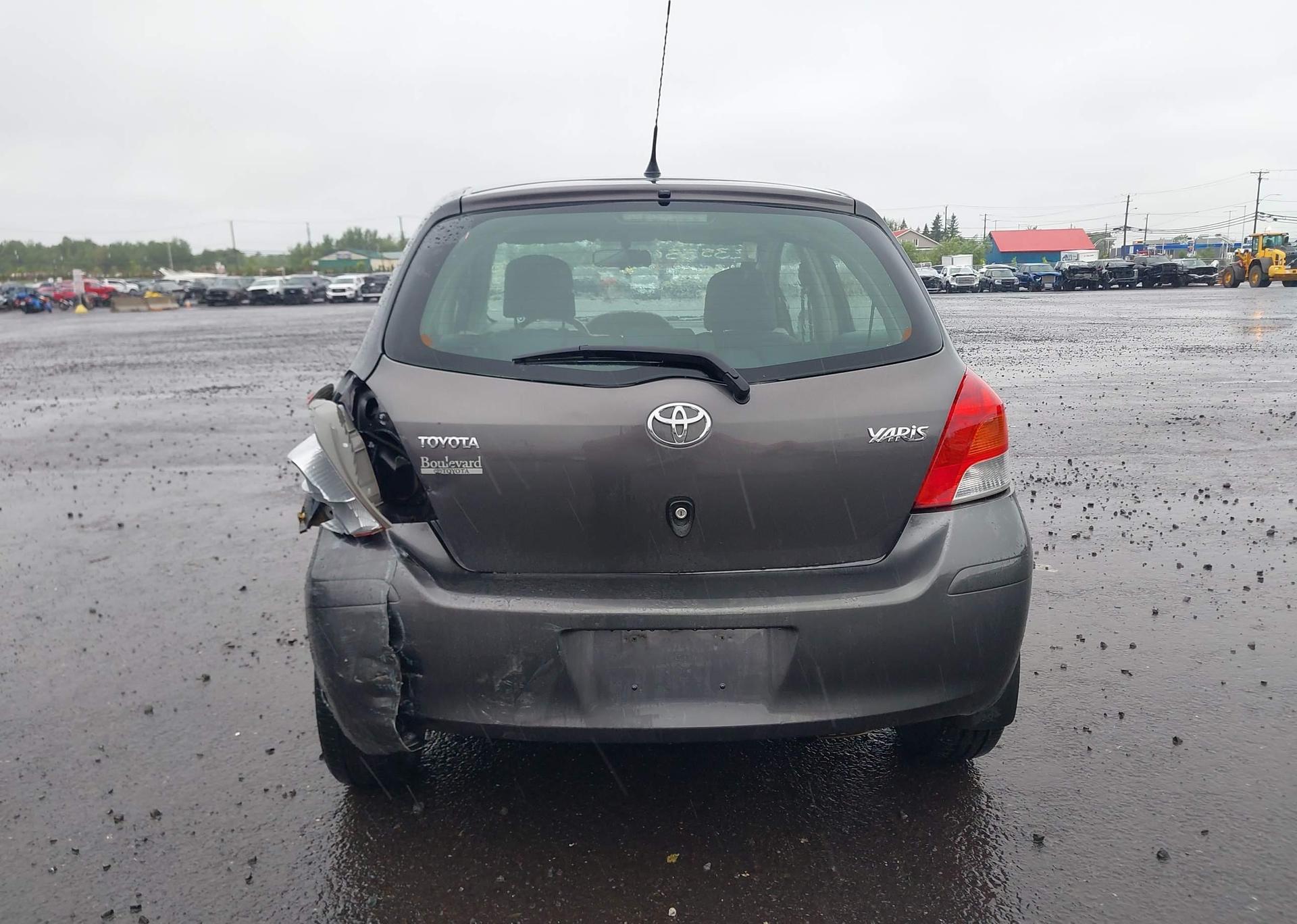 2009 TOYOTA YARIS