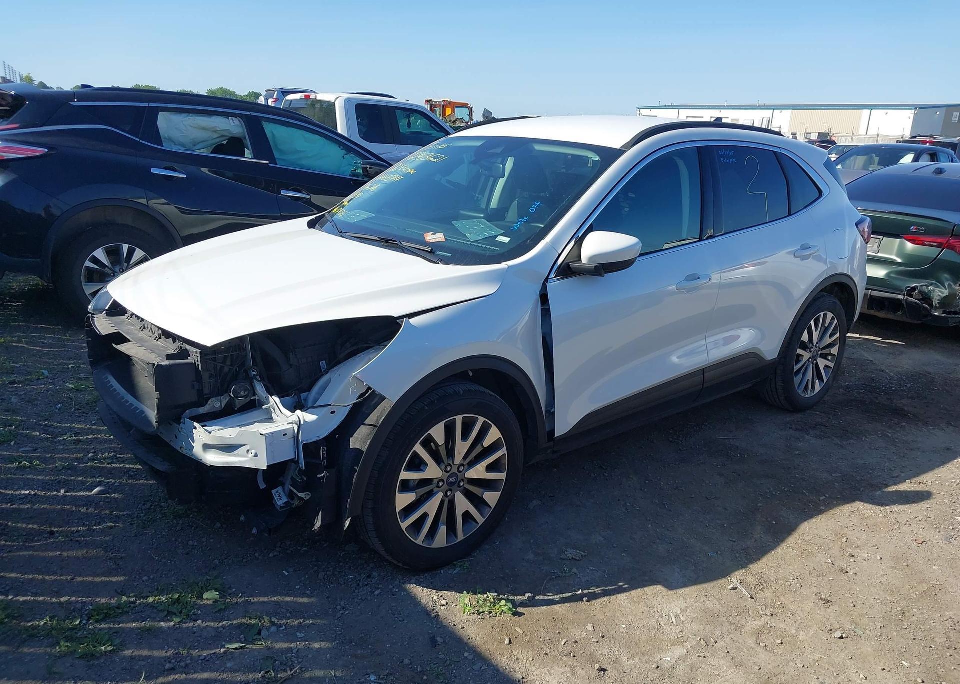 2022 FORD ESCAPE TITANIUM