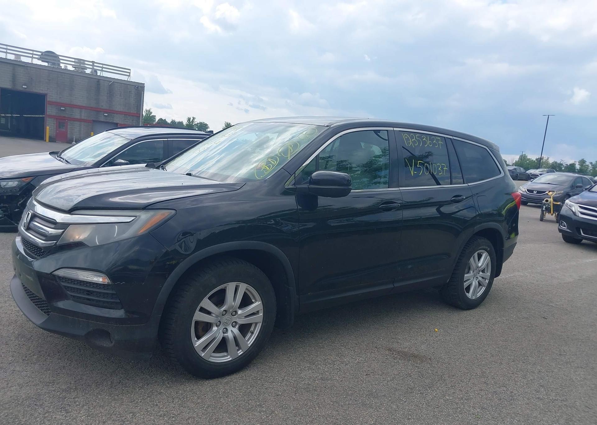 2016 HONDA PILOT LX