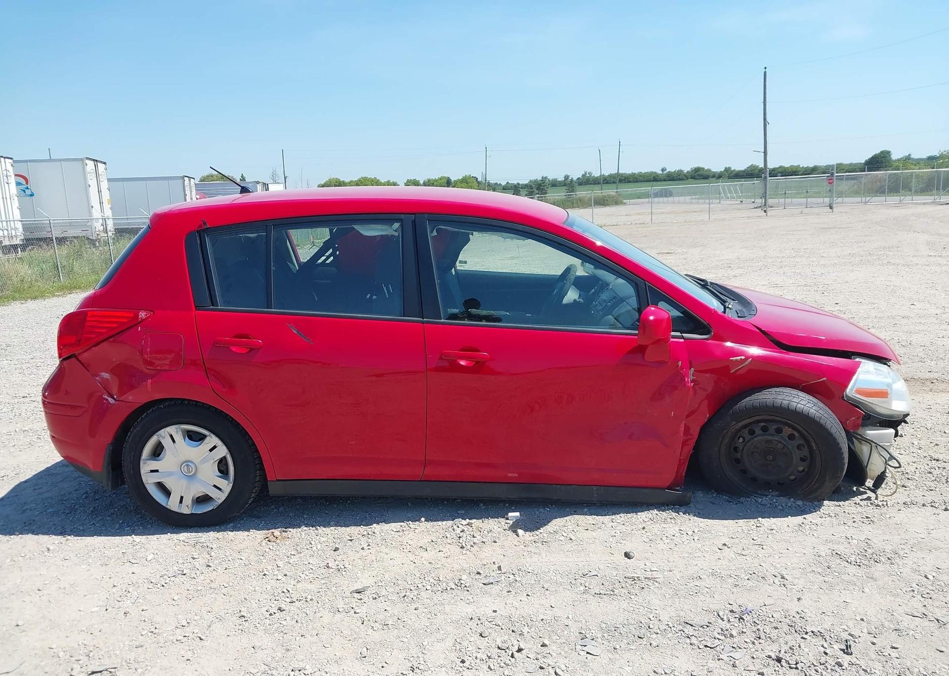 2010 NISSAN VERSA