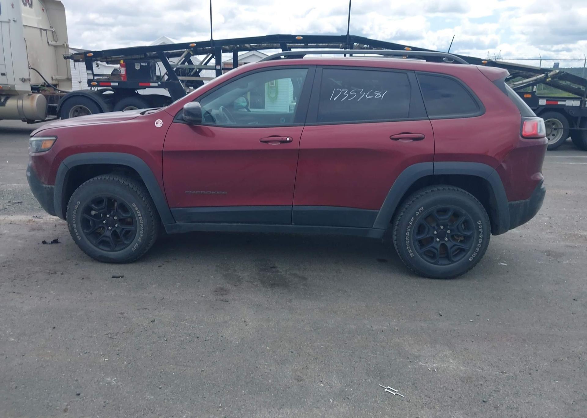 2022 JEEP CHEROKEE TRAILHAWK