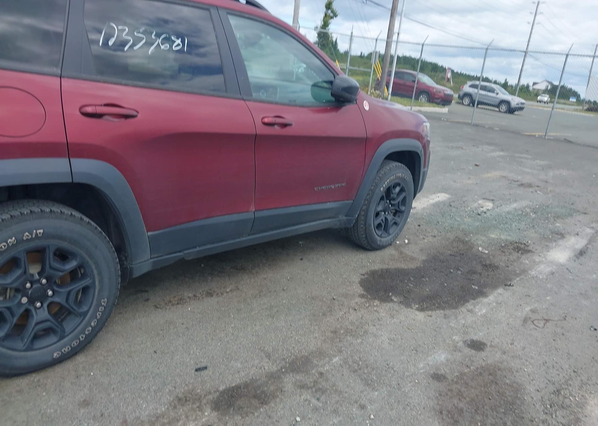2022 JEEP CHEROKEE TRAILHAWK