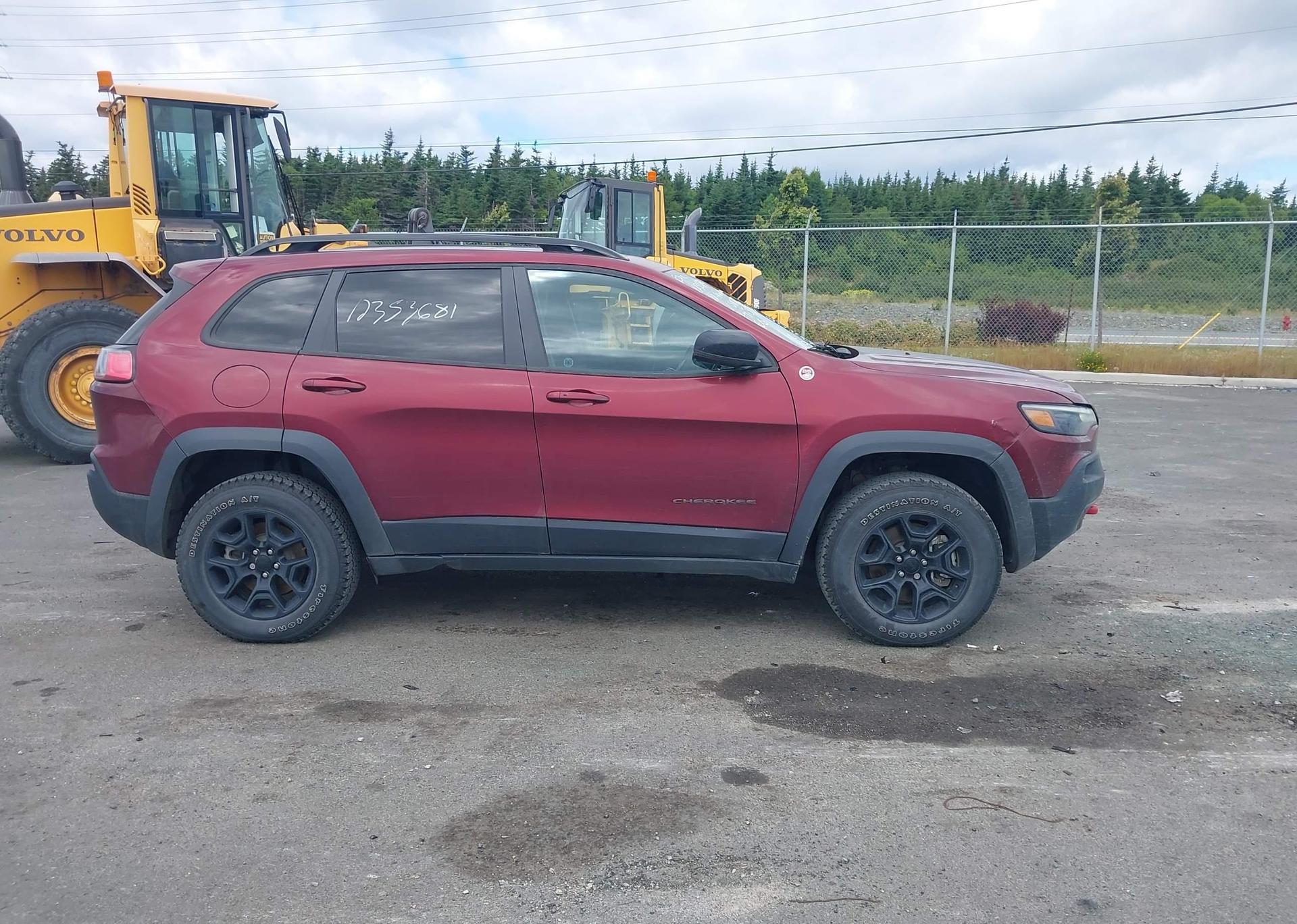 2022 JEEP CHEROKEE TRAILHAWK