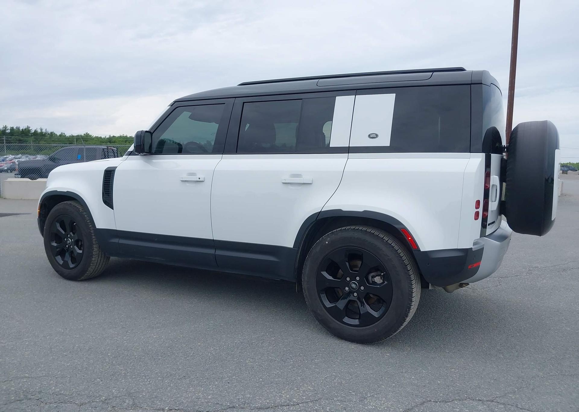 2024 LAND ROVER DEFENDER 110 S