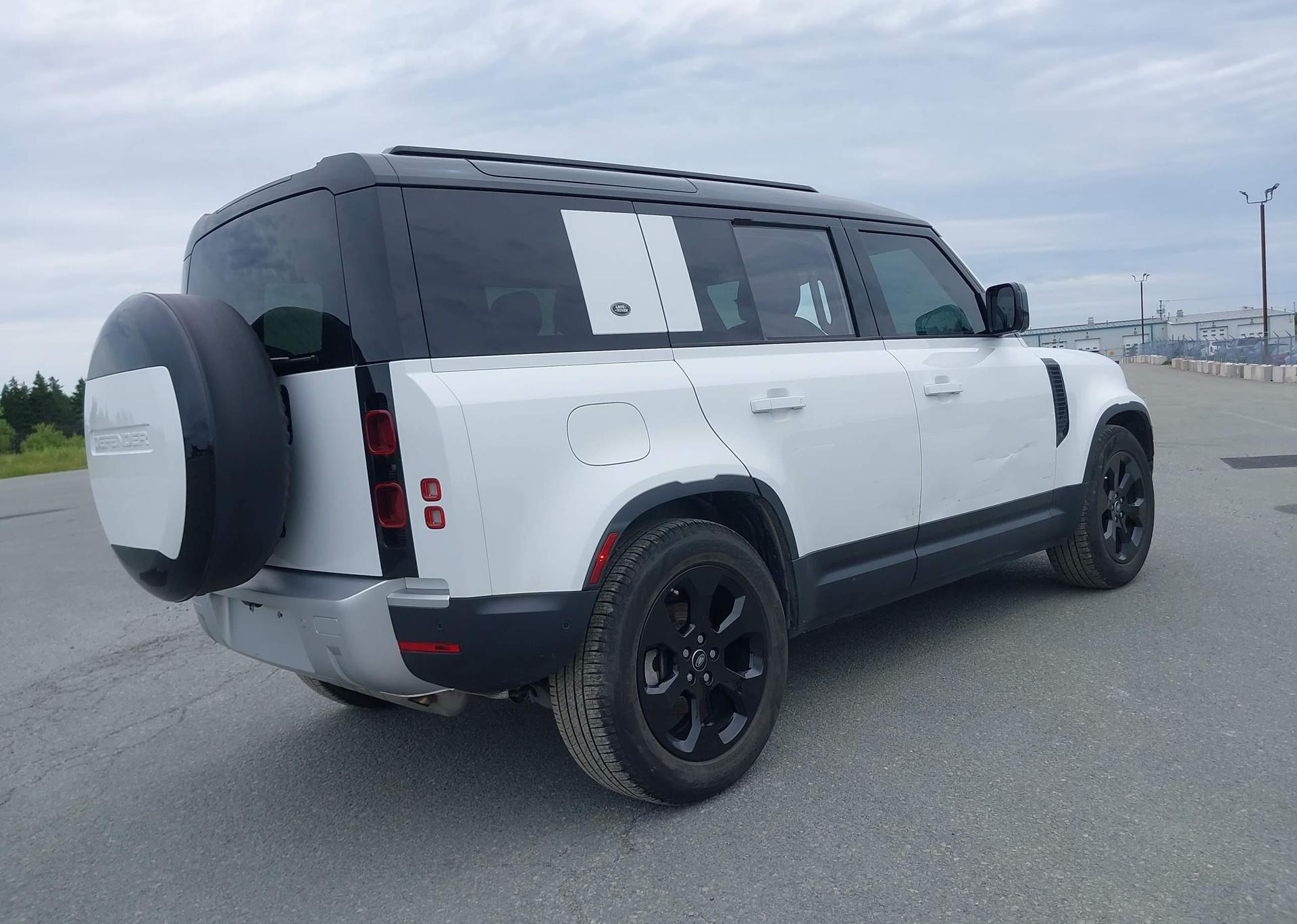 2024 LAND ROVER DEFENDER 110 S