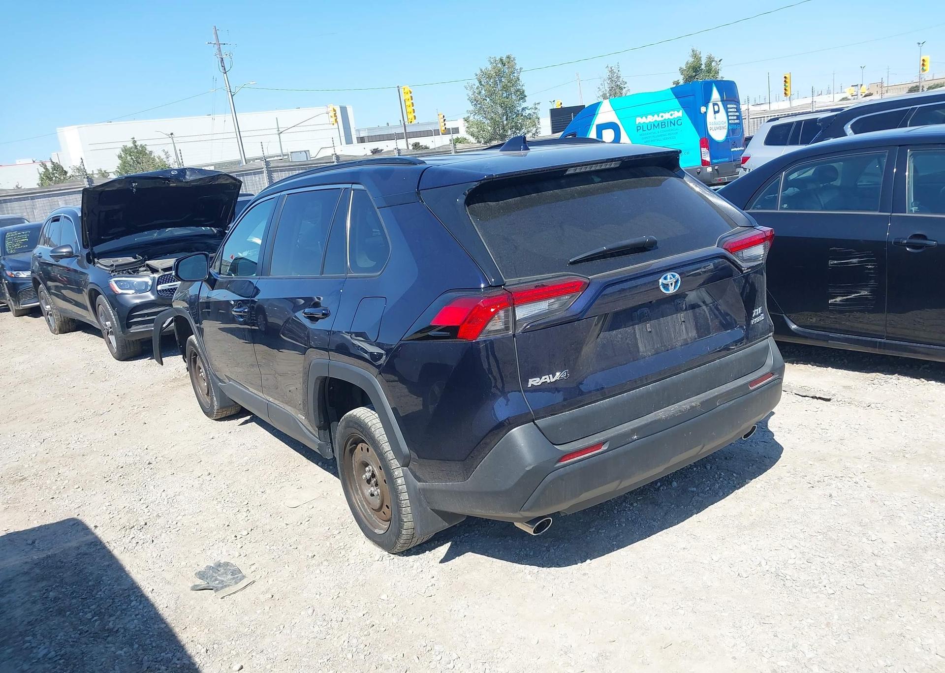 2024 TOYOTA RAV4 HYBRID XLE