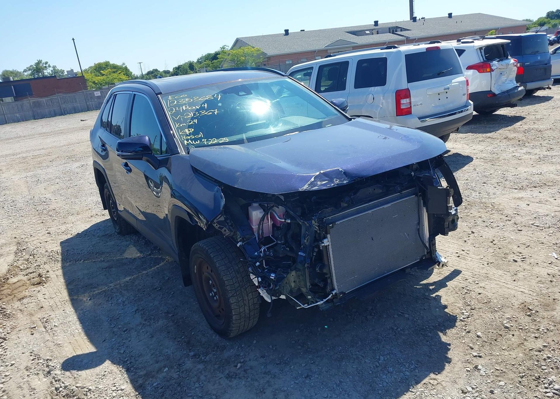 2024 TOYOTA RAV4 HYBRID XLE