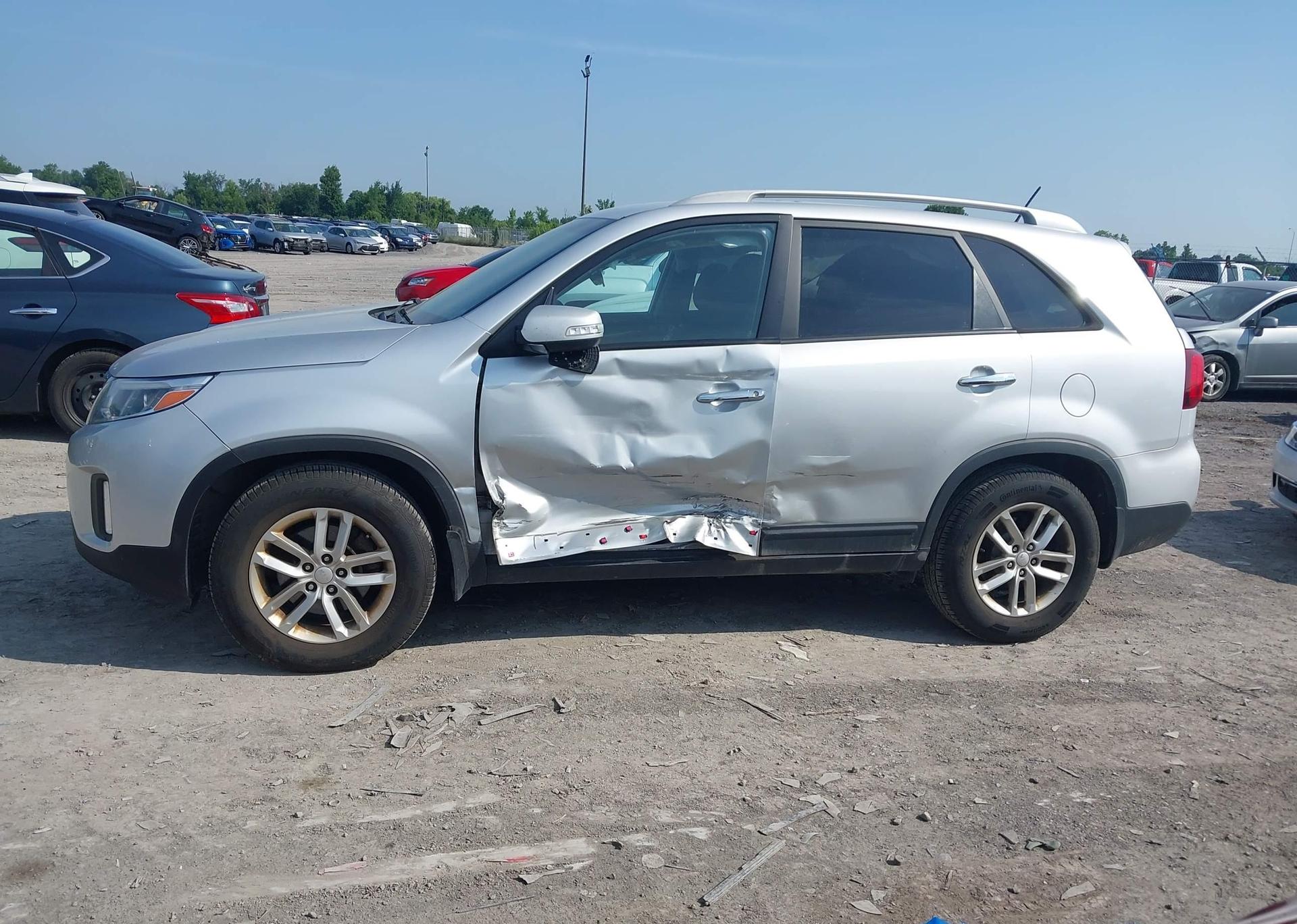 2015 KIA SORENTO