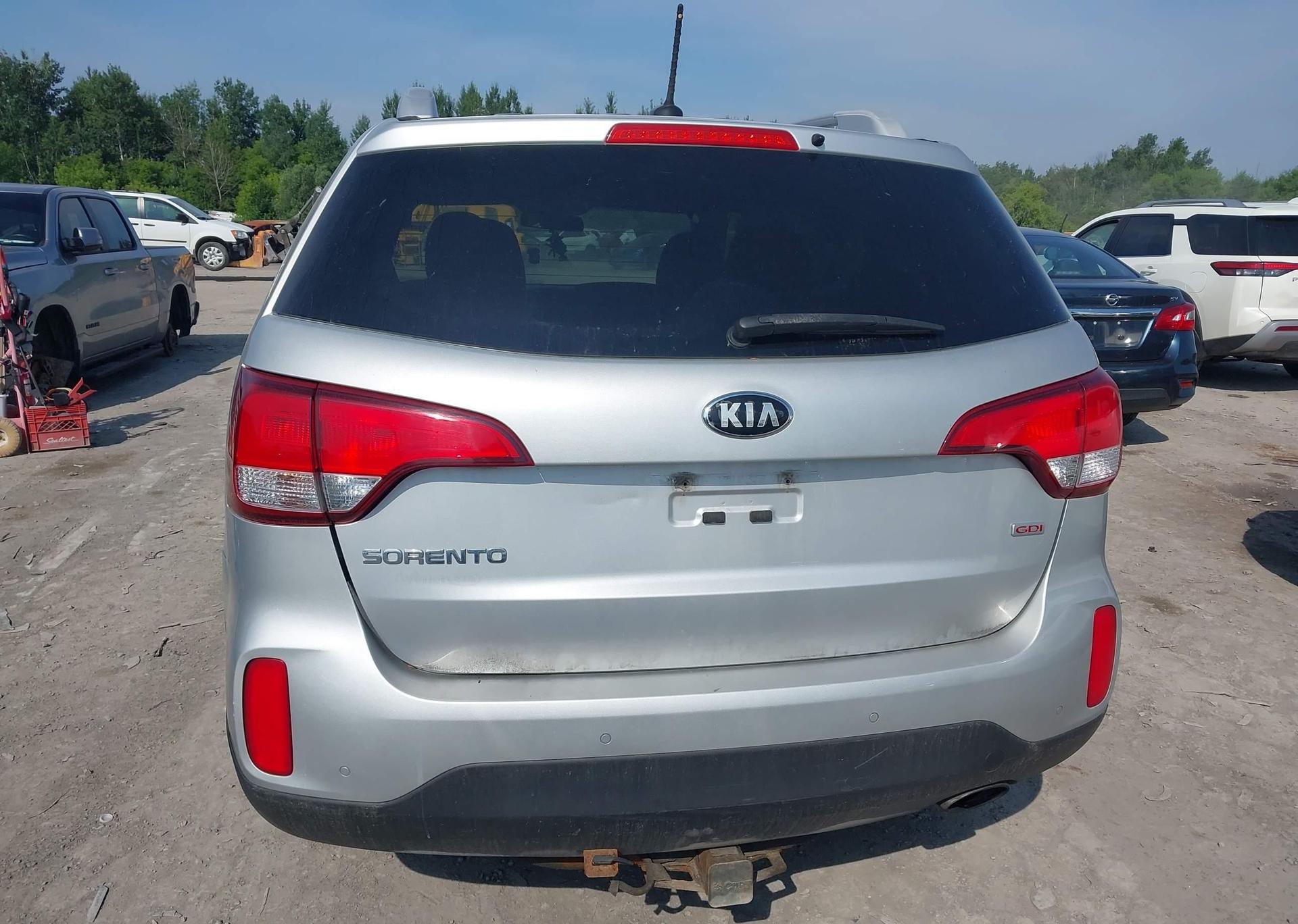 2015 KIA SORENTO