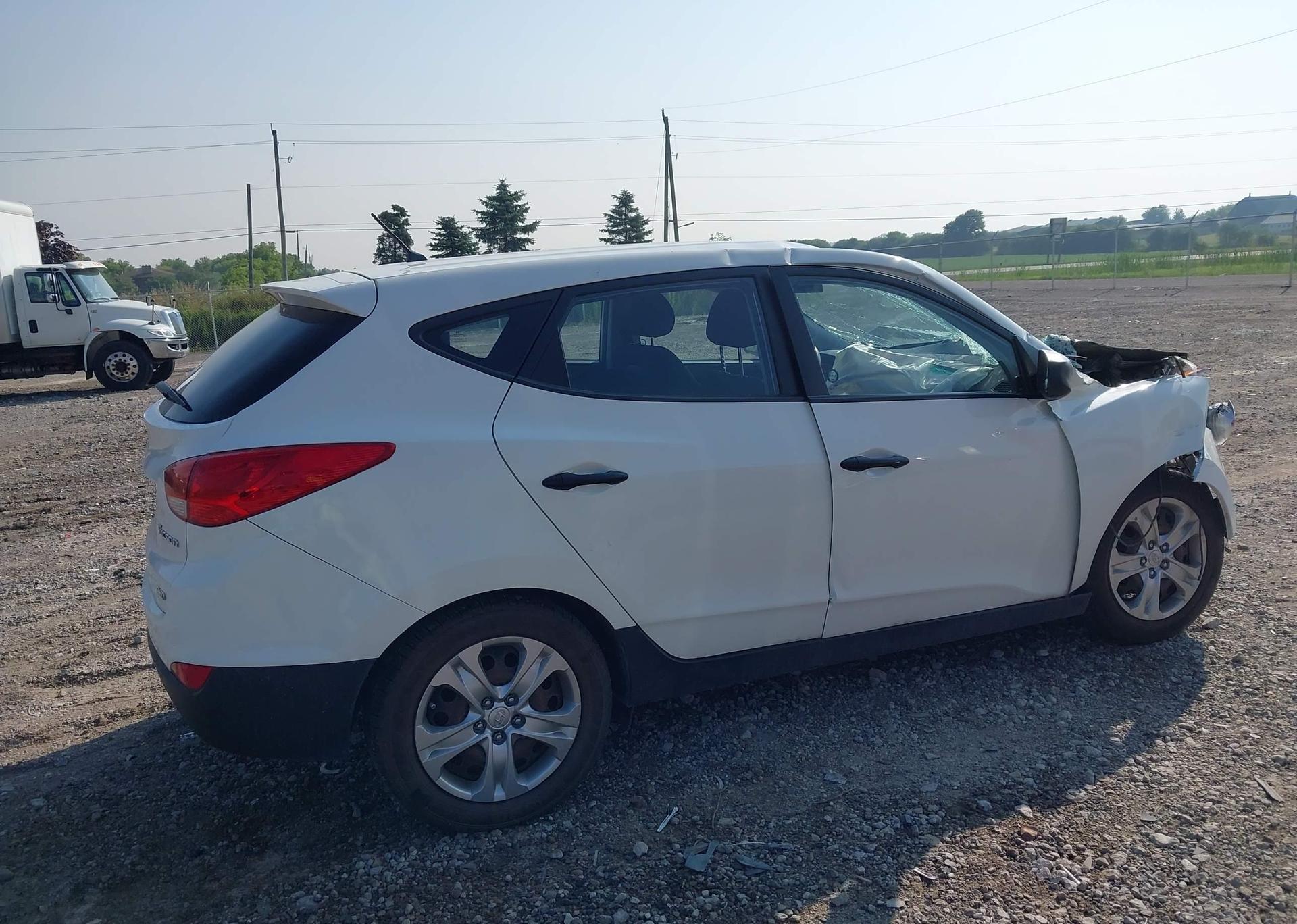 2013 HYUNDAI TUCSON GL