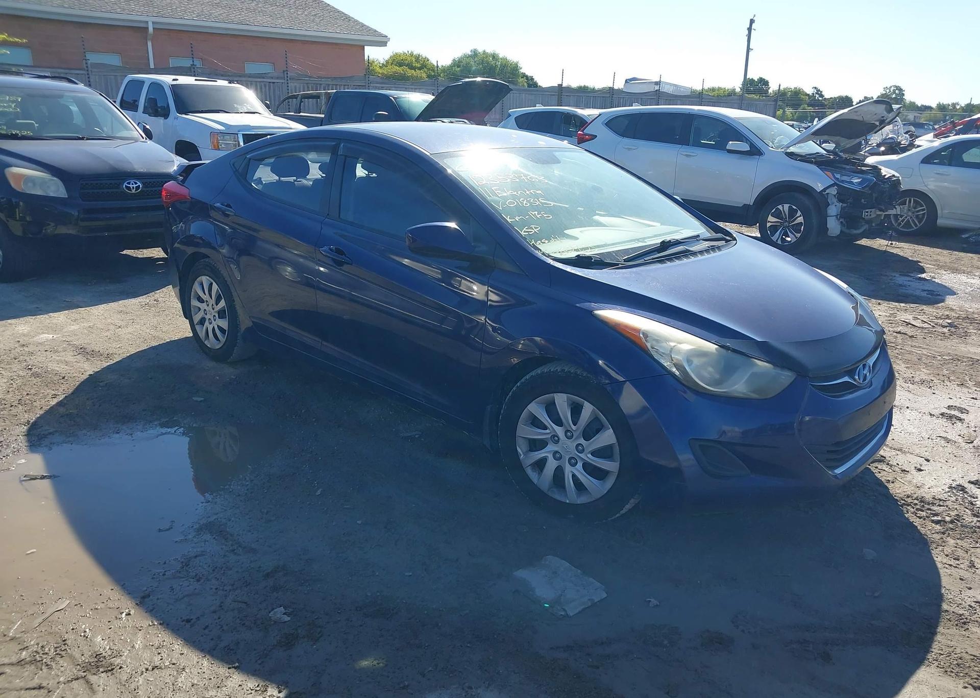 2011 HYUNDAI ELANTRA GLS