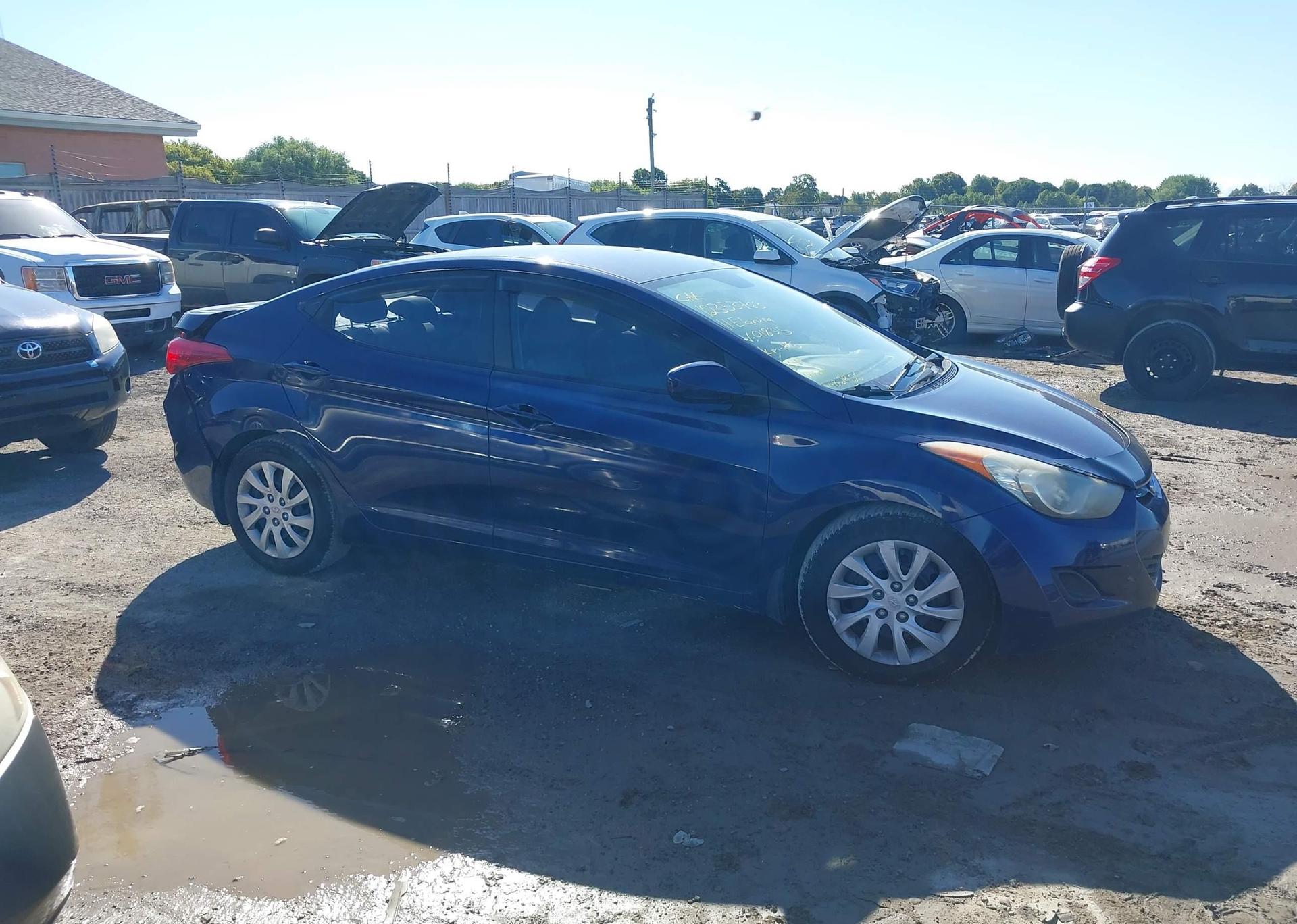 2011 HYUNDAI ELANTRA GLS