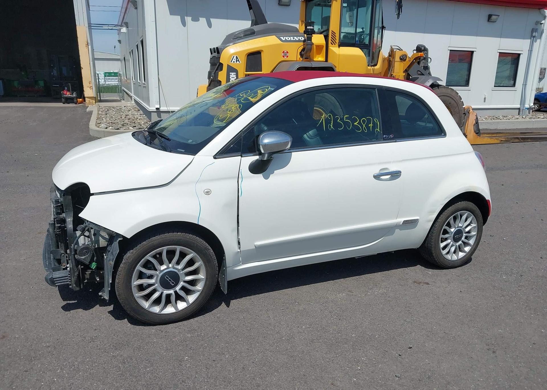 2012 FIAT 500 LOUNGE