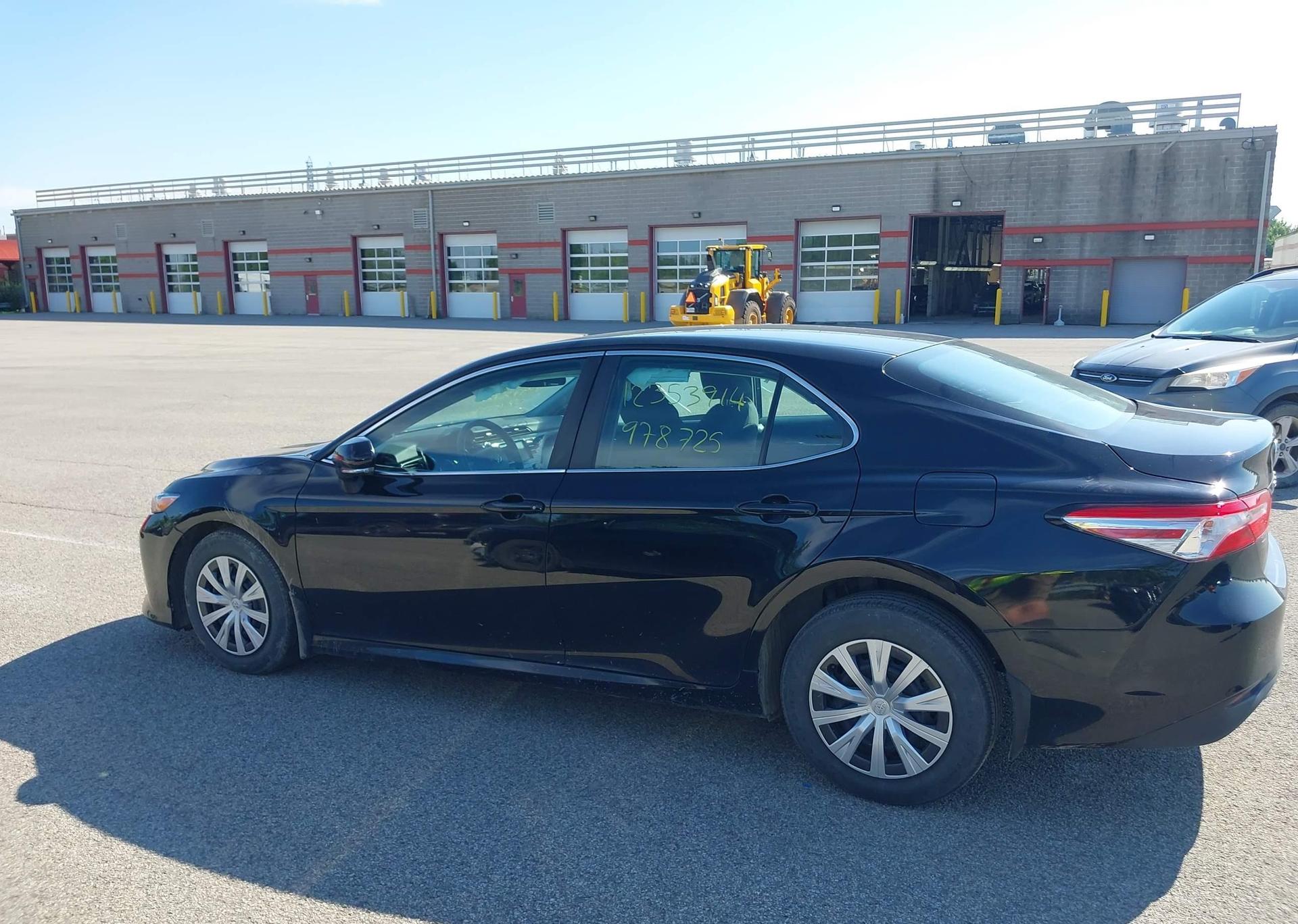 2020 TOYOTA CAMRY LE