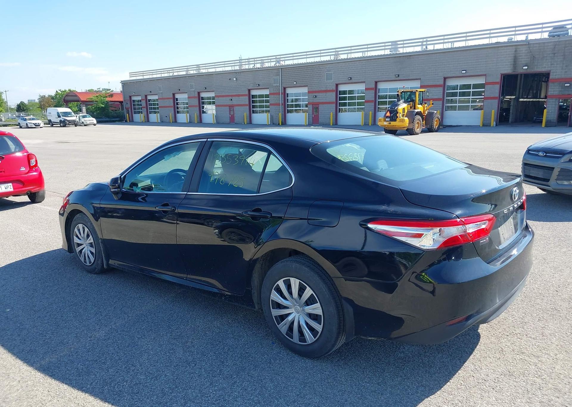 2020 TOYOTA CAMRY LE