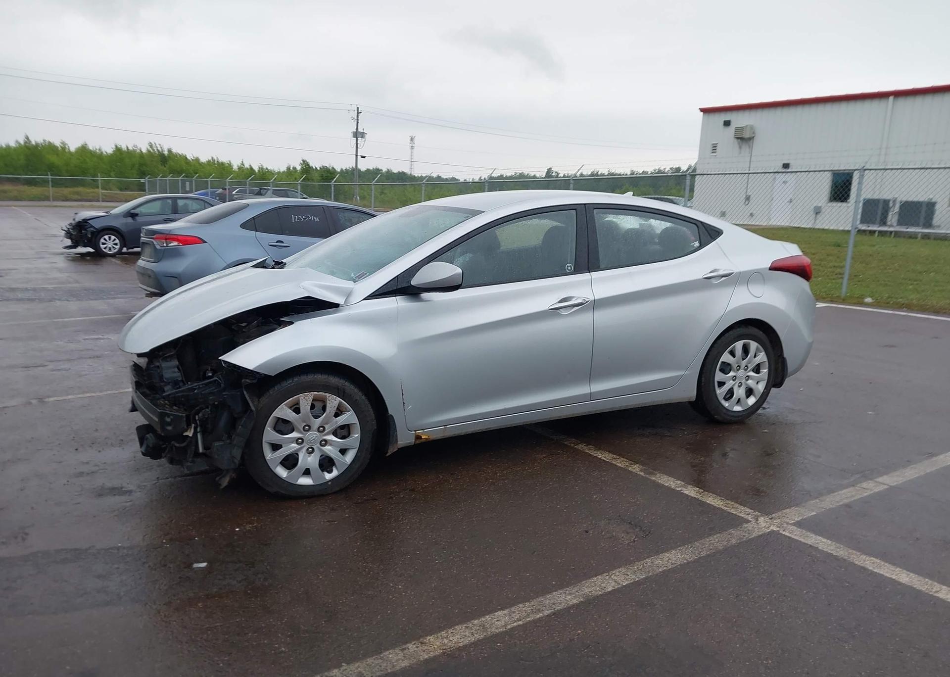 2014 HYUNDAI ELANTRA SE