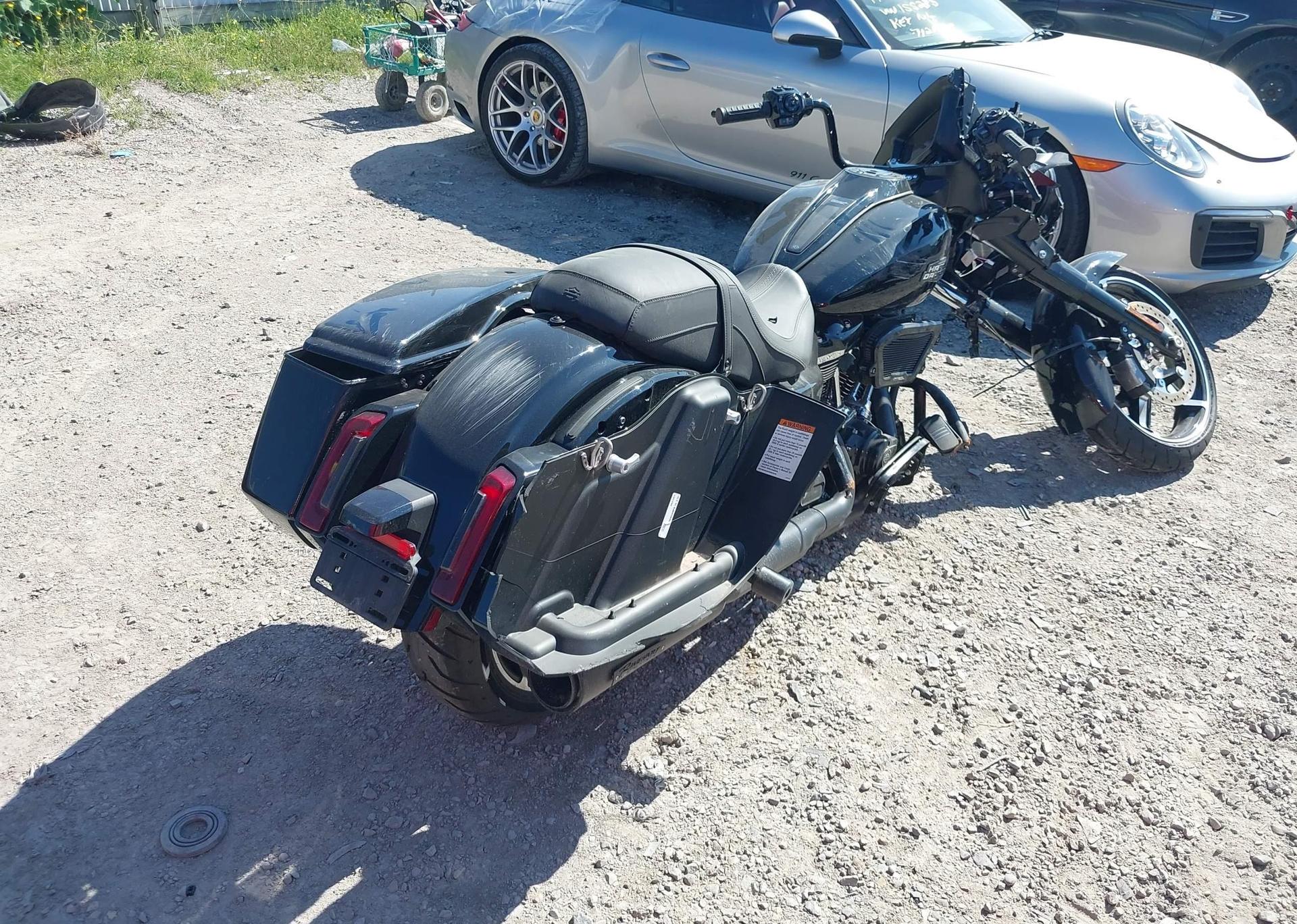 2024 HARLEY-DAVIDSON FLHX
