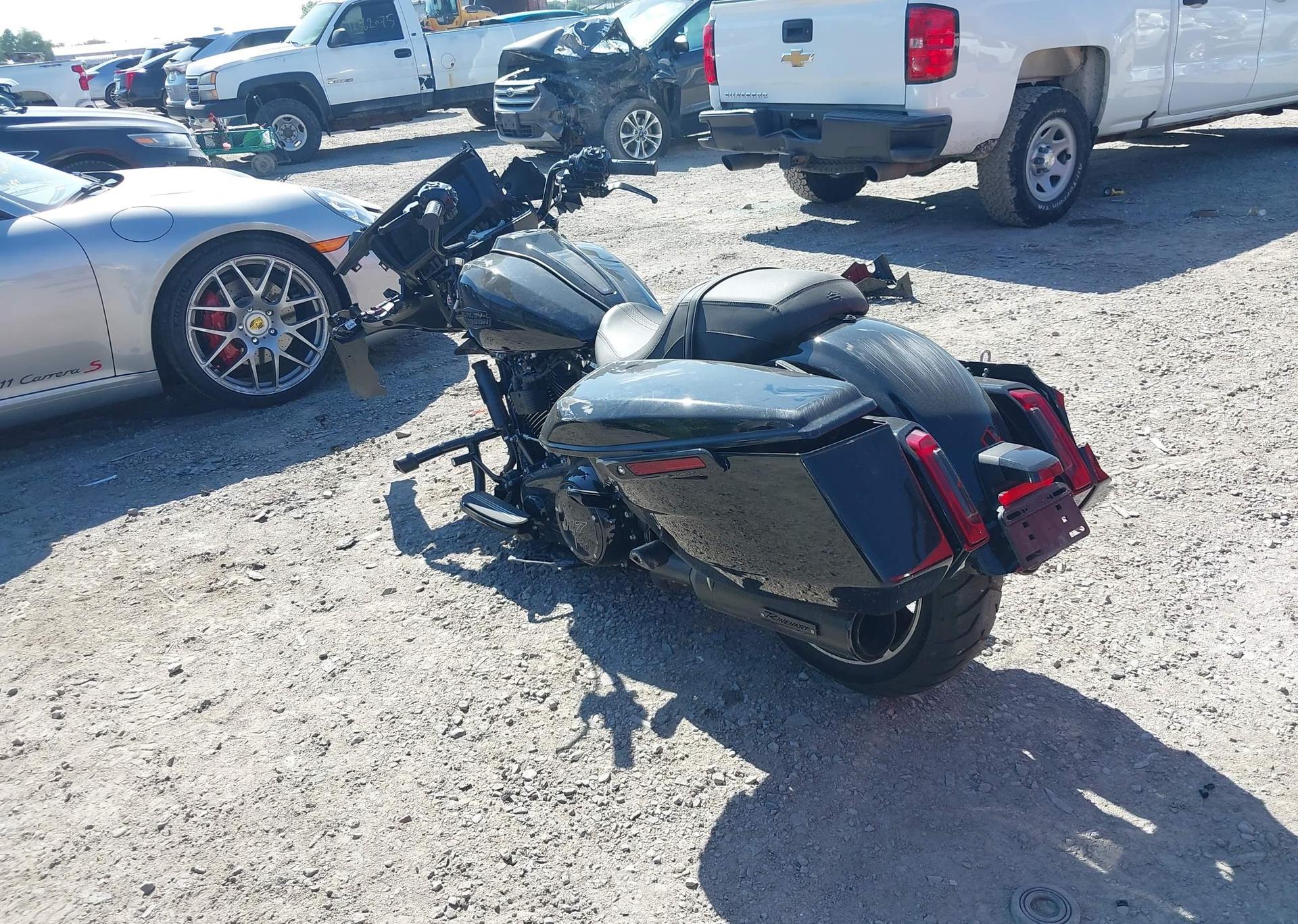 2024 HARLEY-DAVIDSON FLHX