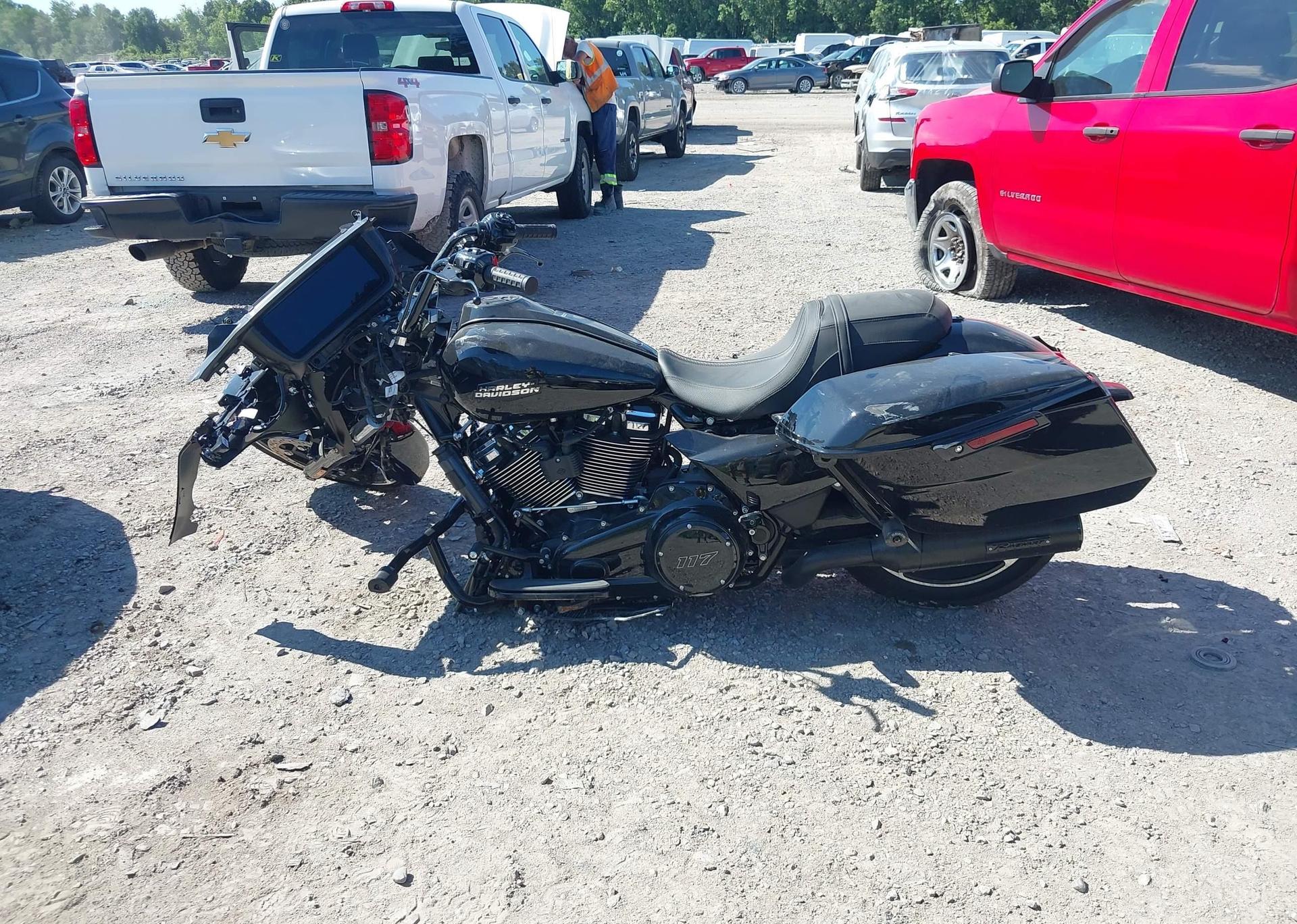 2024 HARLEY-DAVIDSON FLHX