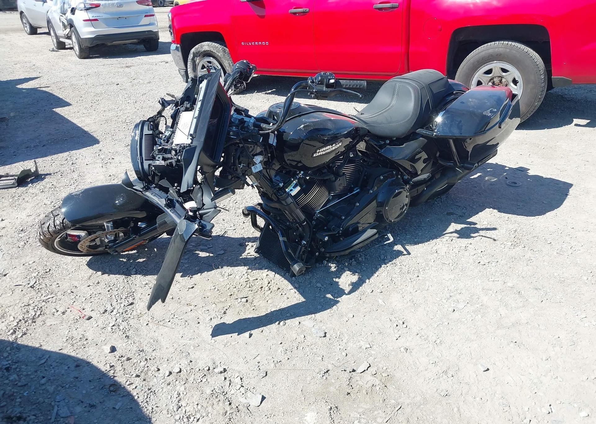 2024 HARLEY-DAVIDSON FLHX