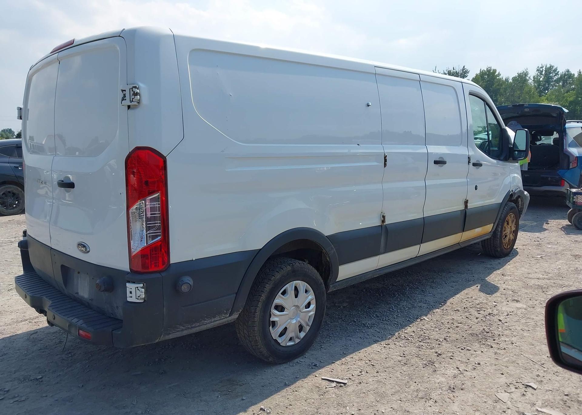 2015 FORD TRANSIT-250