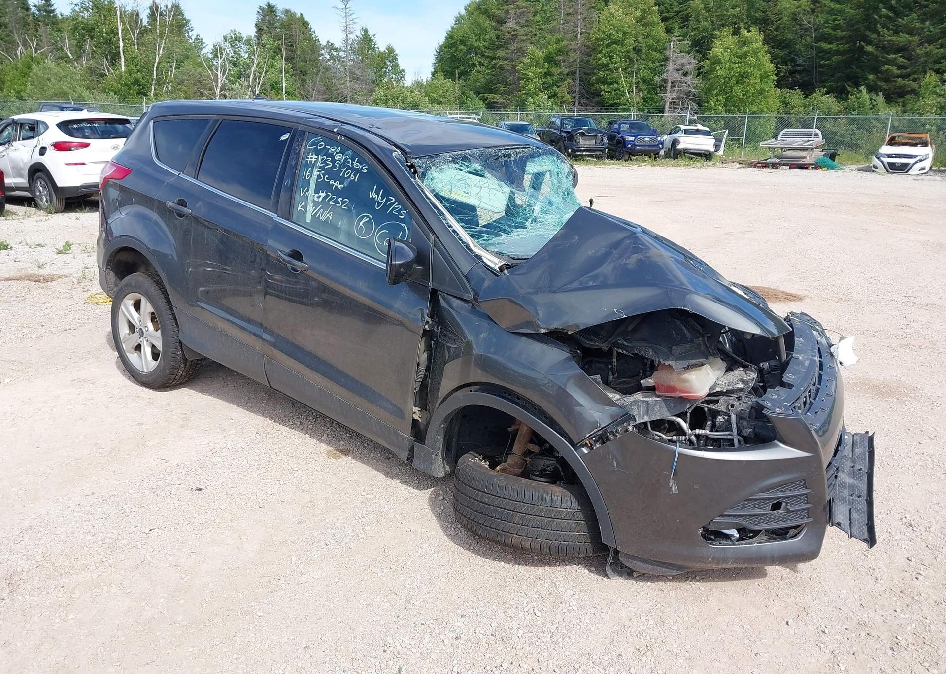 2016 FORD ESCAPE SE