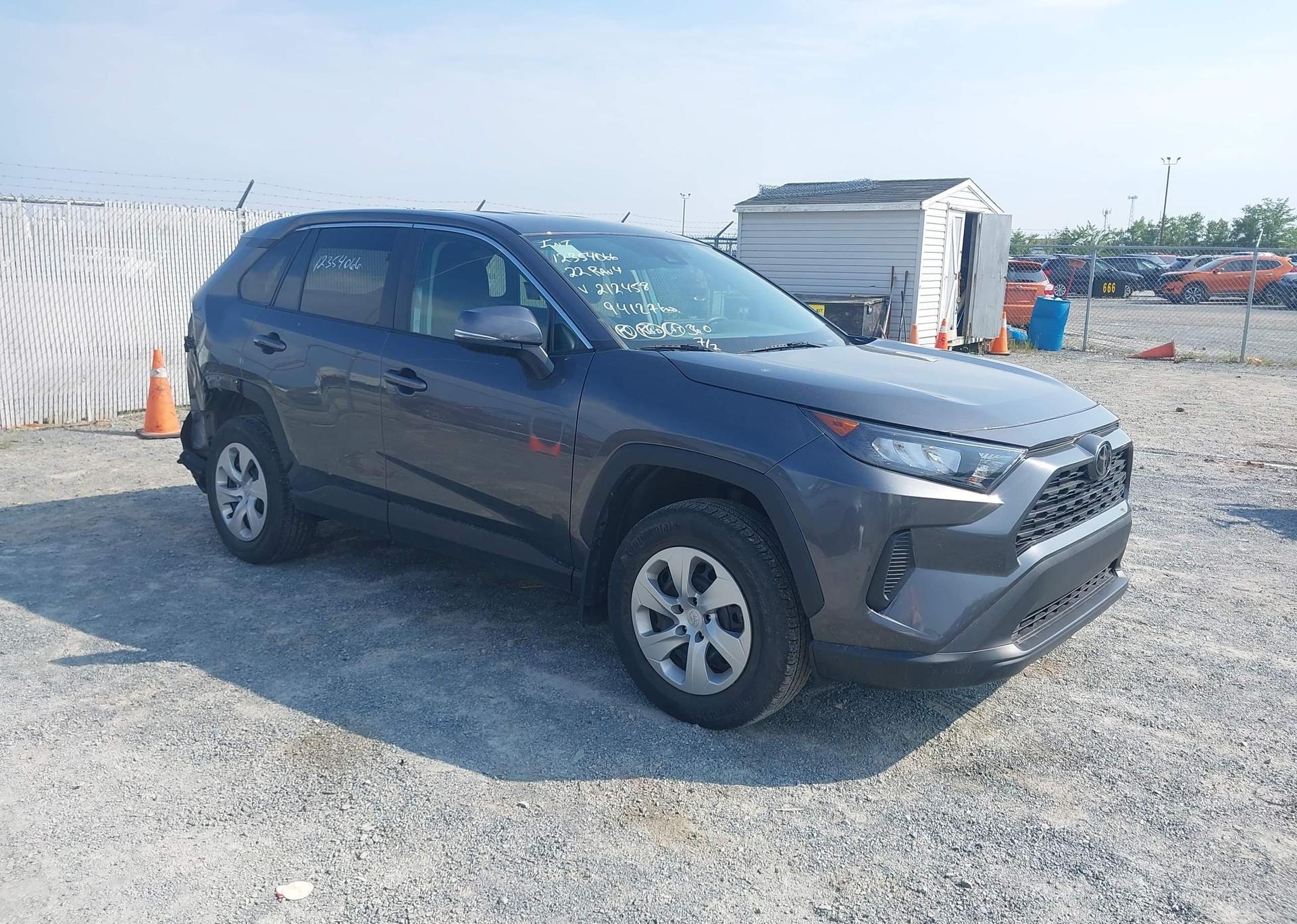 2022 TOYOTA RAV4 LE