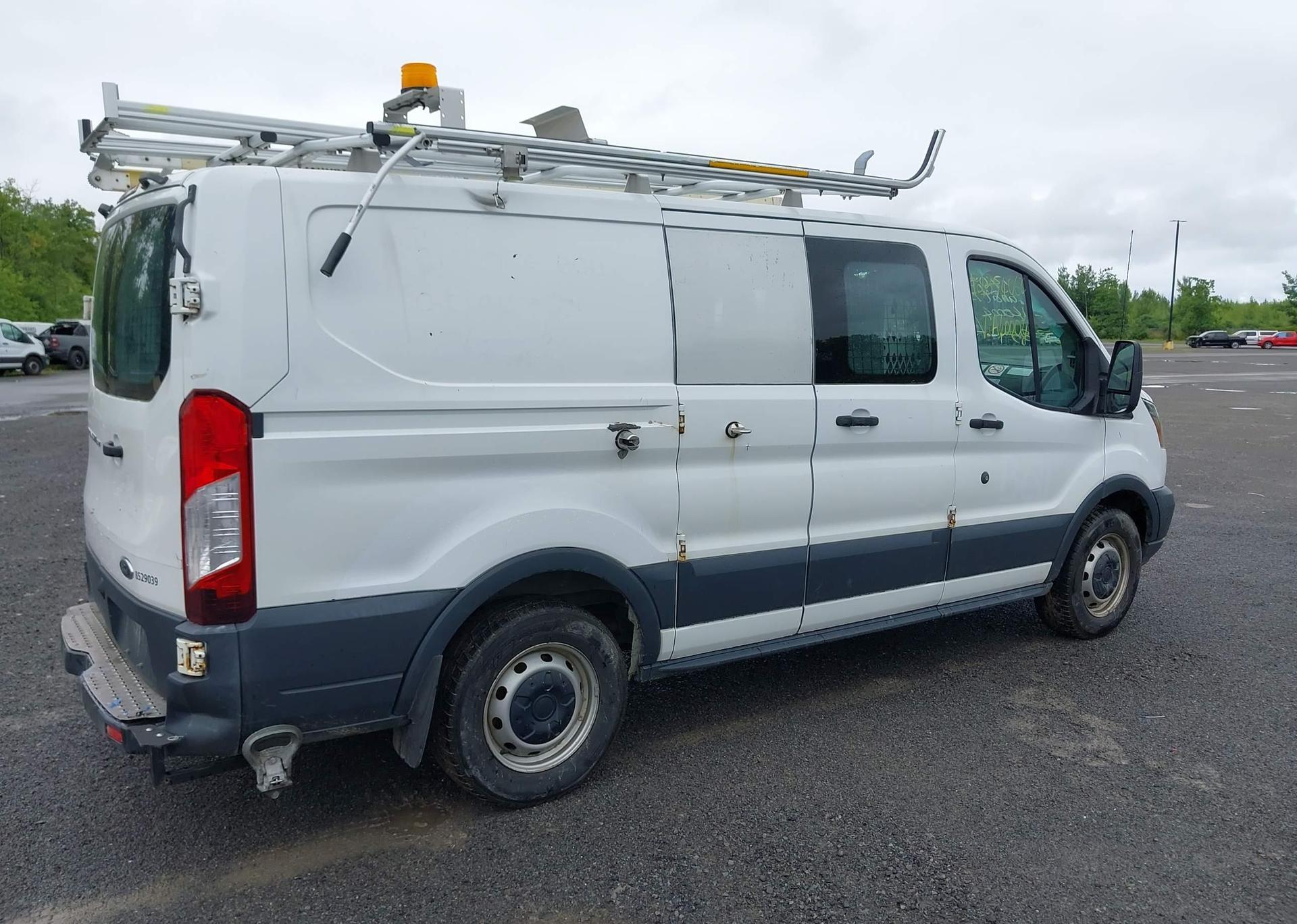 2018 FORD TRANSIT T-150