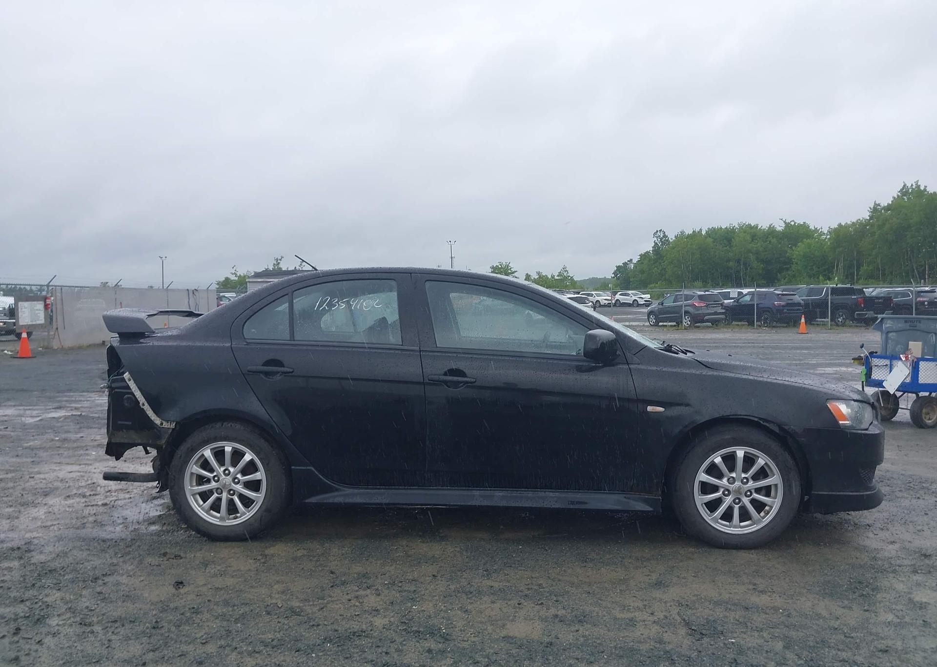 2012 MITSUBISHI lancer se