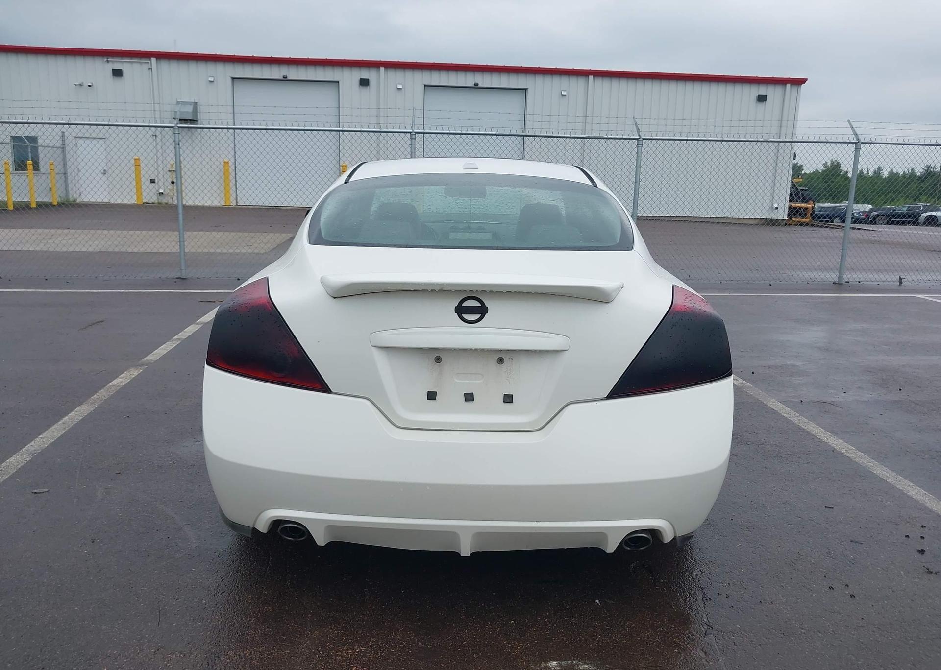 2010 NISSAN Altima S