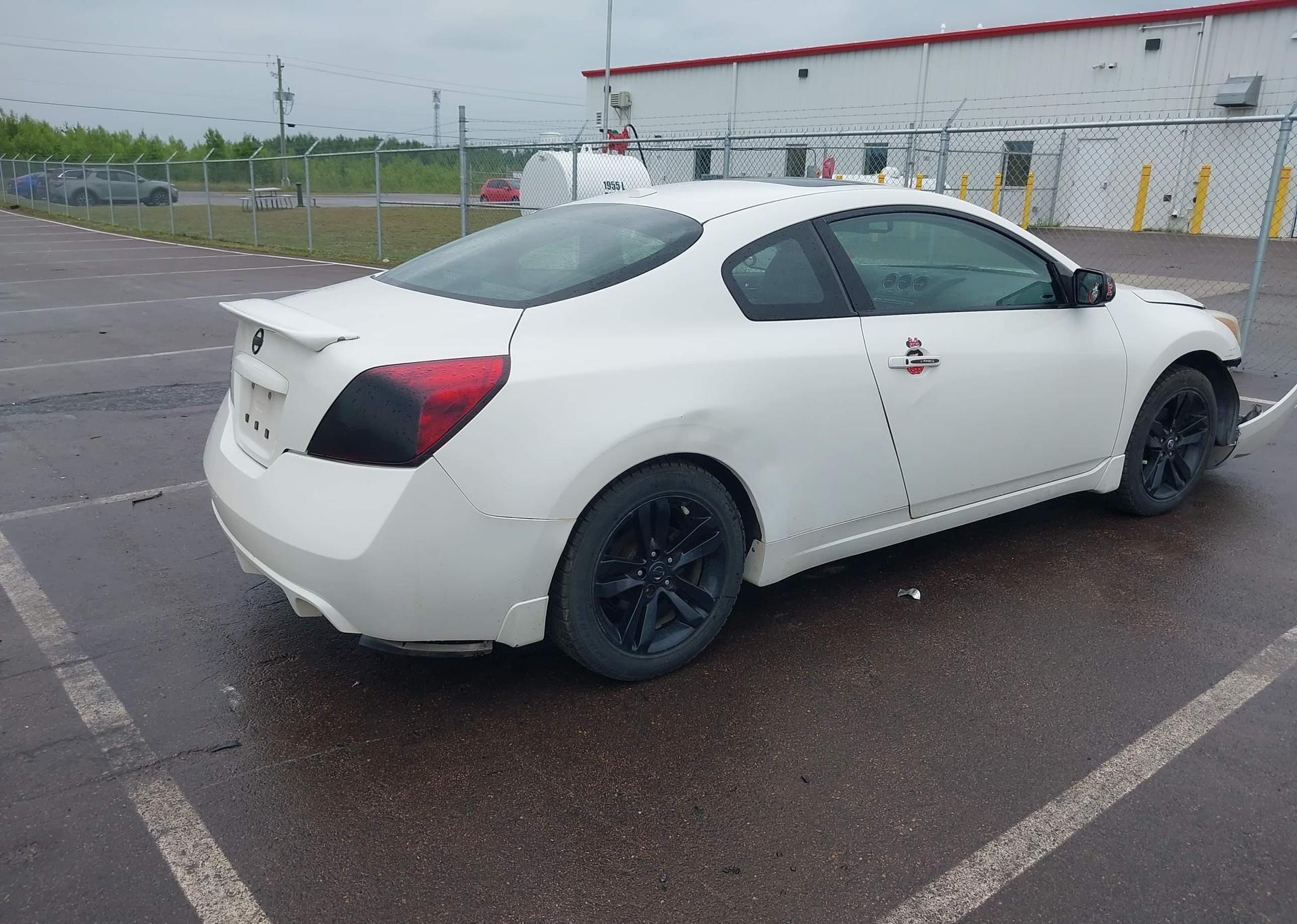 2010 NISSAN Altima S