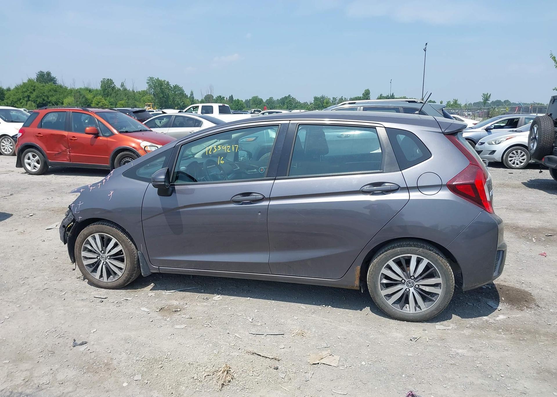 2016 HONDA FIT EX